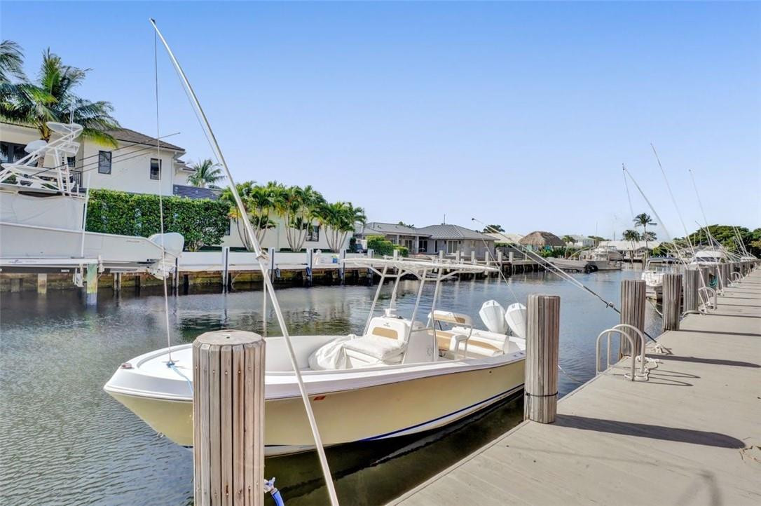 BOCA HOUSE CONDO - Residential