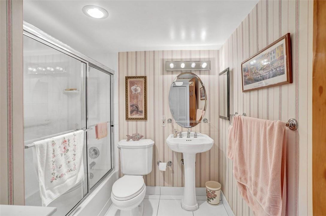 BOCA HOUSE CONDO - Residential