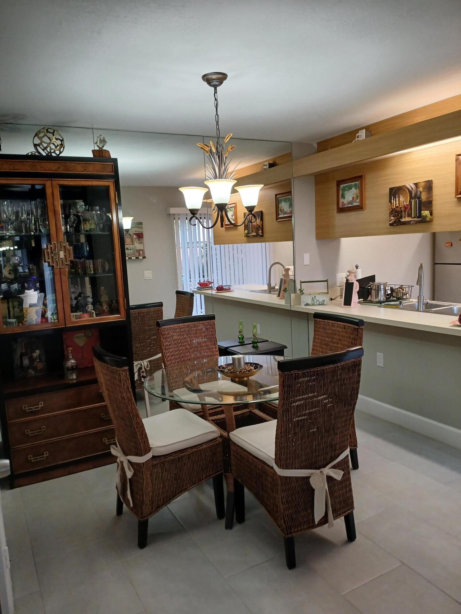 VILLAGE OF SANDALWOOD LAKES SOUTH - Residential