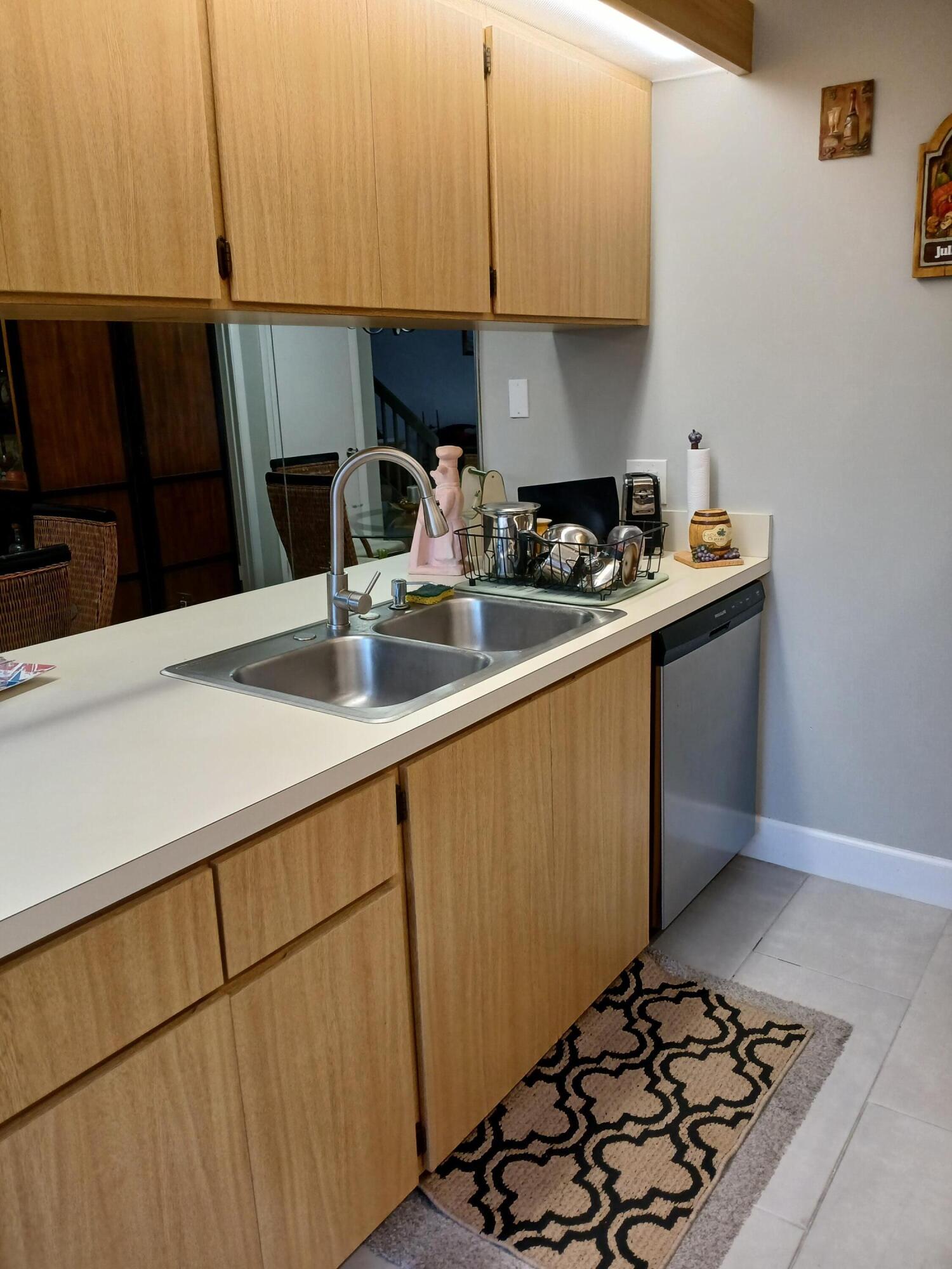 VILLAGE OF SANDALWOOD LAKES SOUTH - Residential