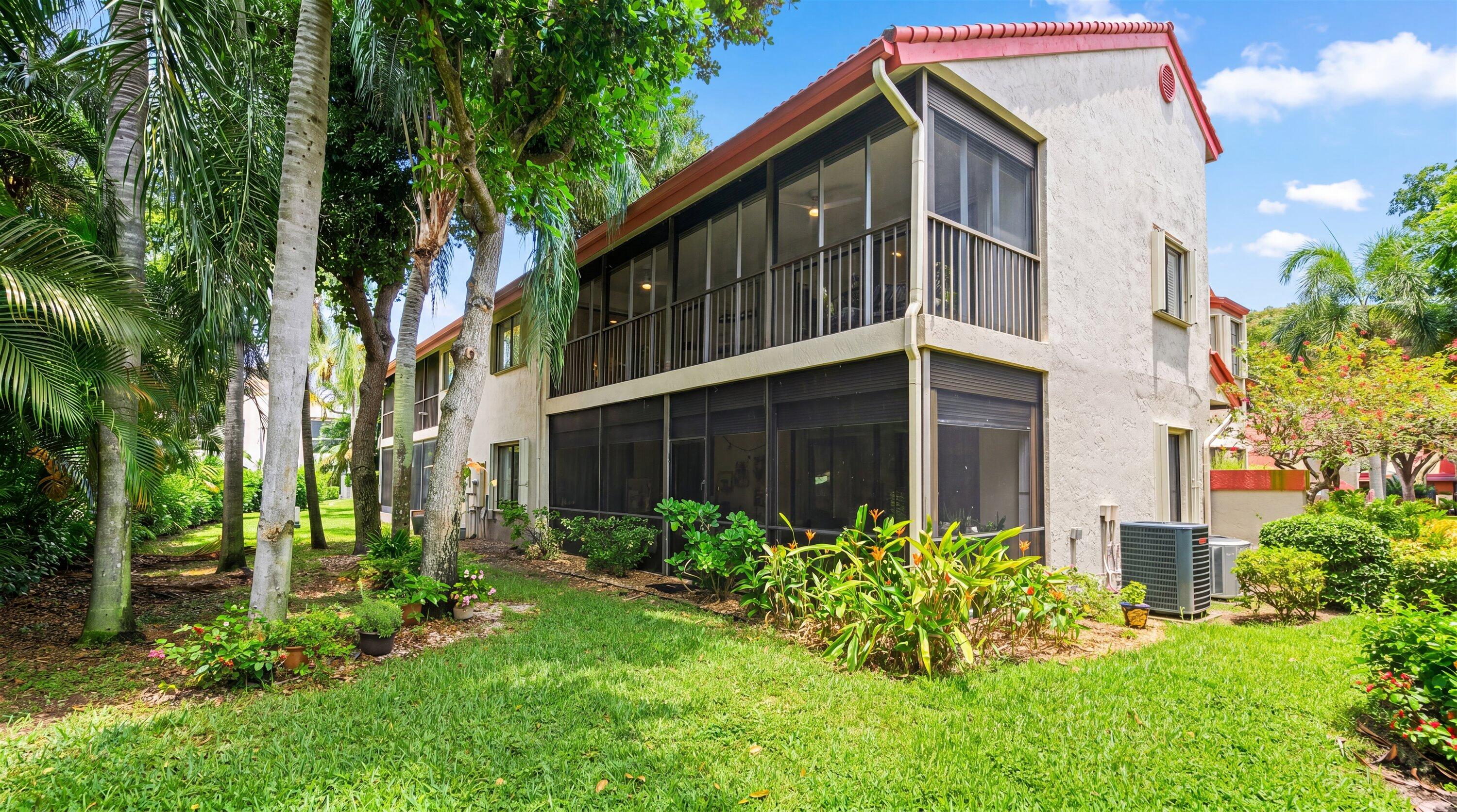 LEXINGTON CLUB VILLAS CONDO - Residential