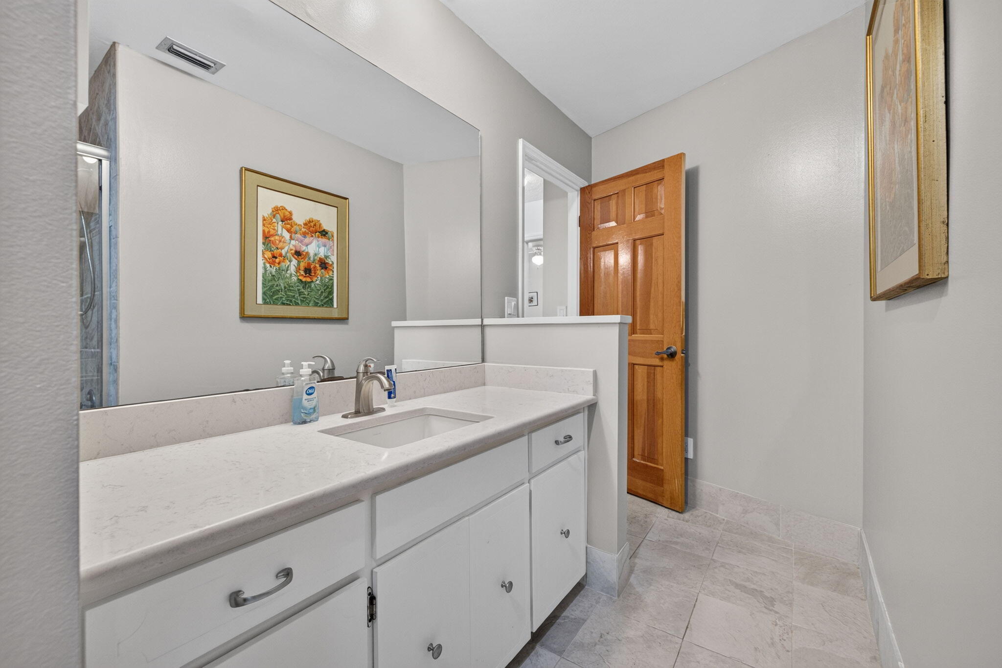 RUSTIC HILLS - Residential Lease