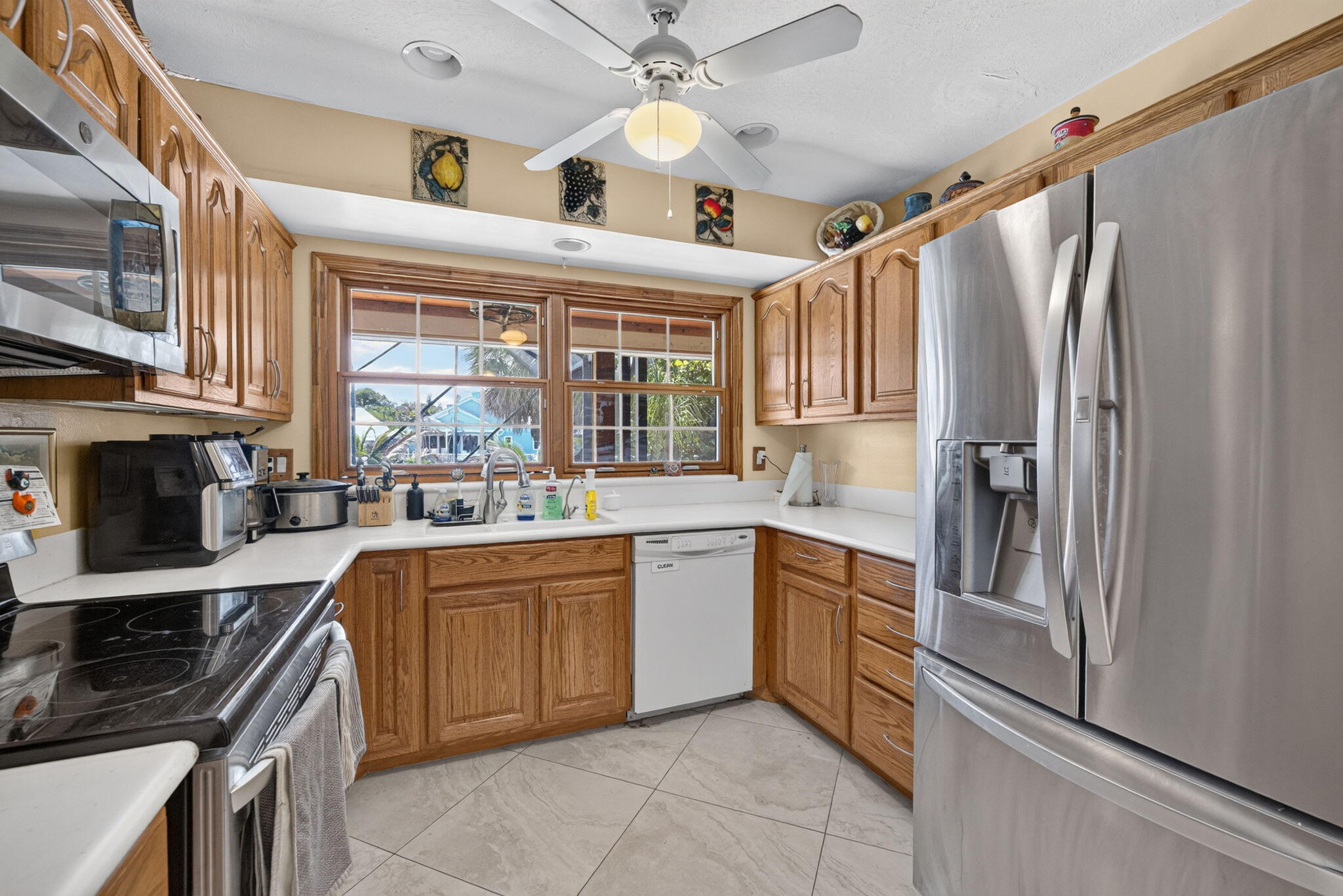RUSTIC HILLS - Residential Lease