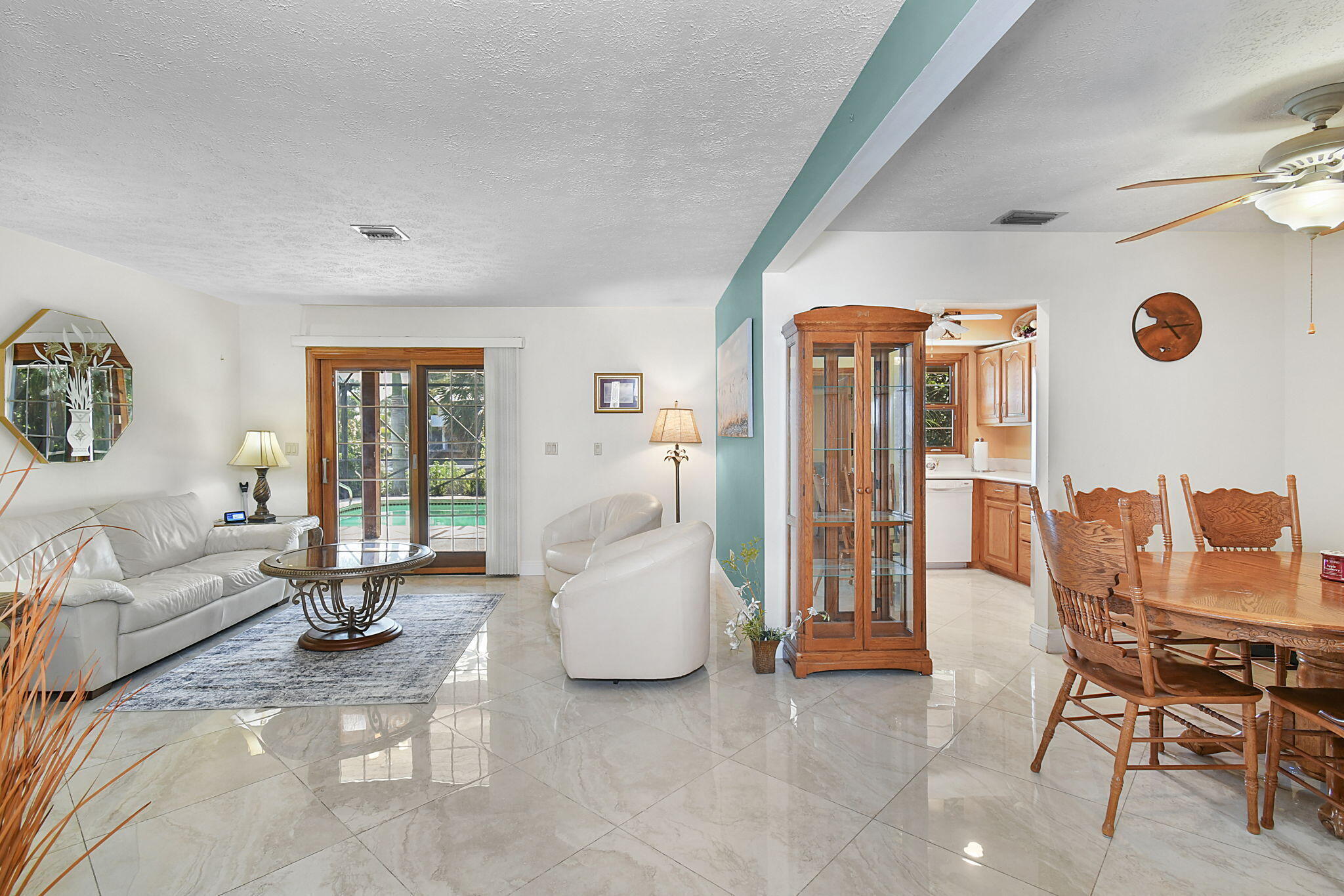 RUSTIC HILLS - Residential Lease