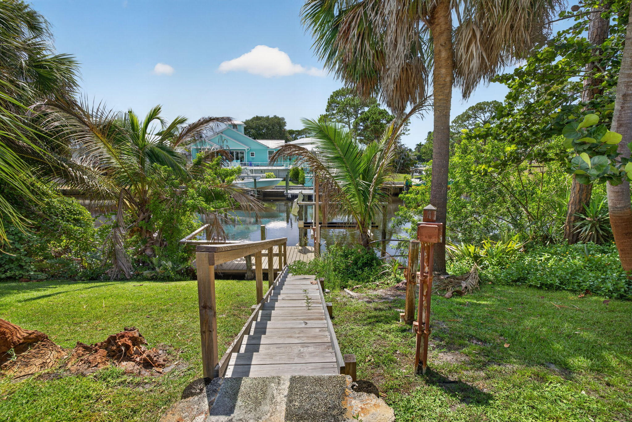 RUSTIC HILLS - Residential Lease