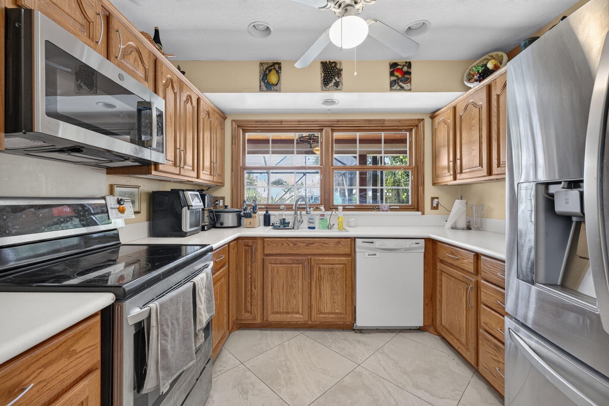 RUSTIC HILLS - Residential Lease