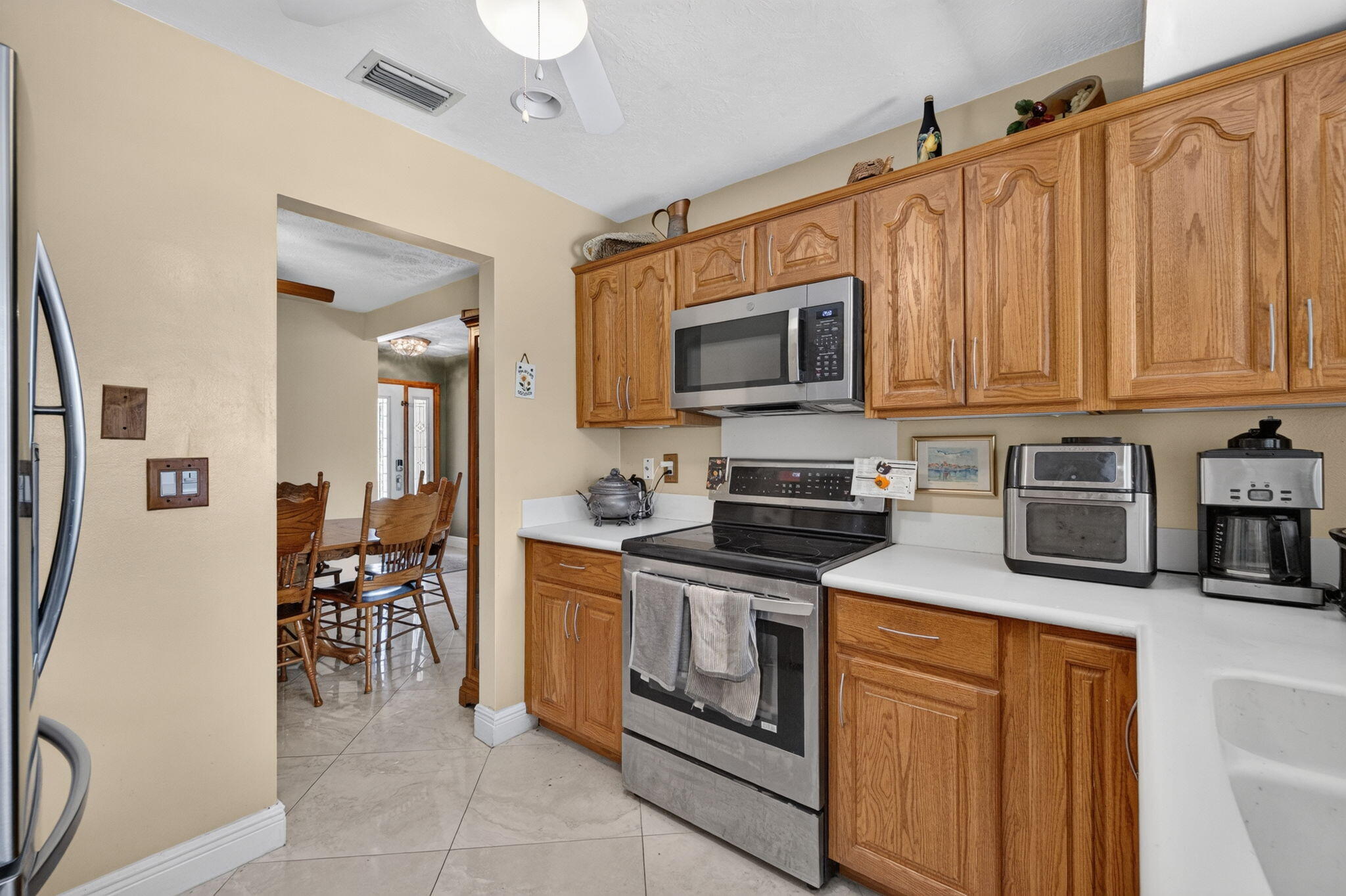 RUSTIC HILLS - Residential Lease