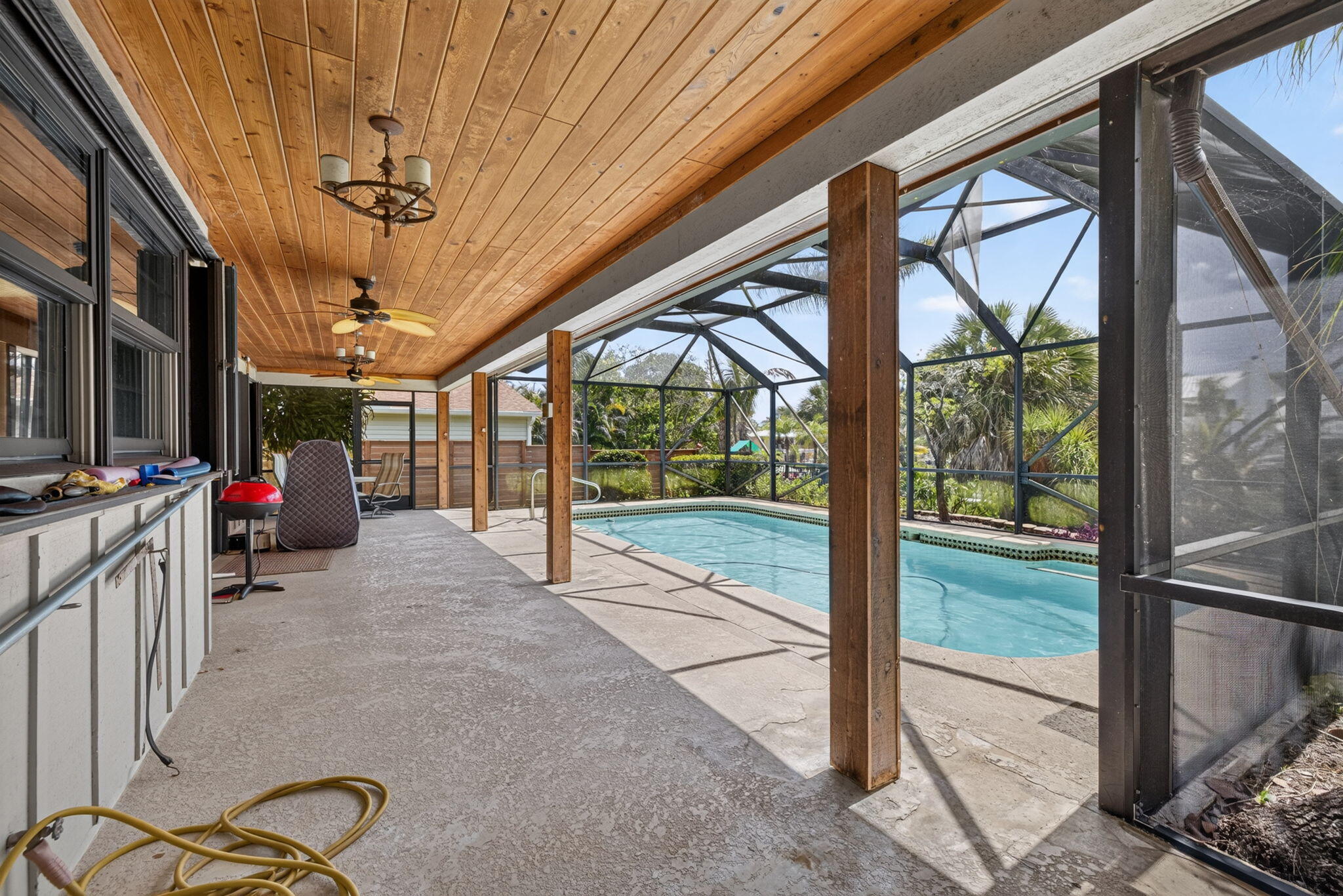 RUSTIC HILLS - Residential Lease