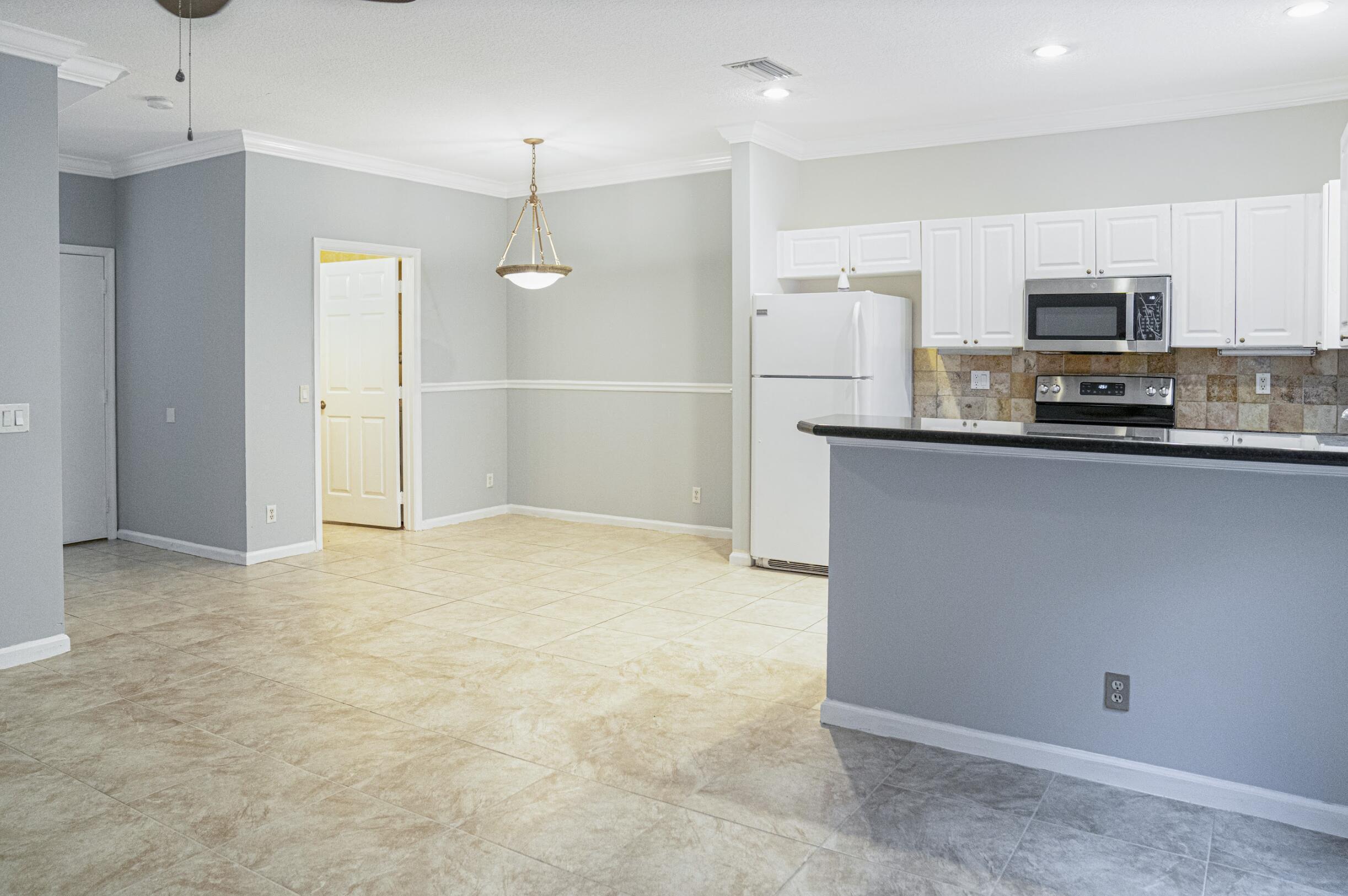 SOUTHWIND - Residential Lease