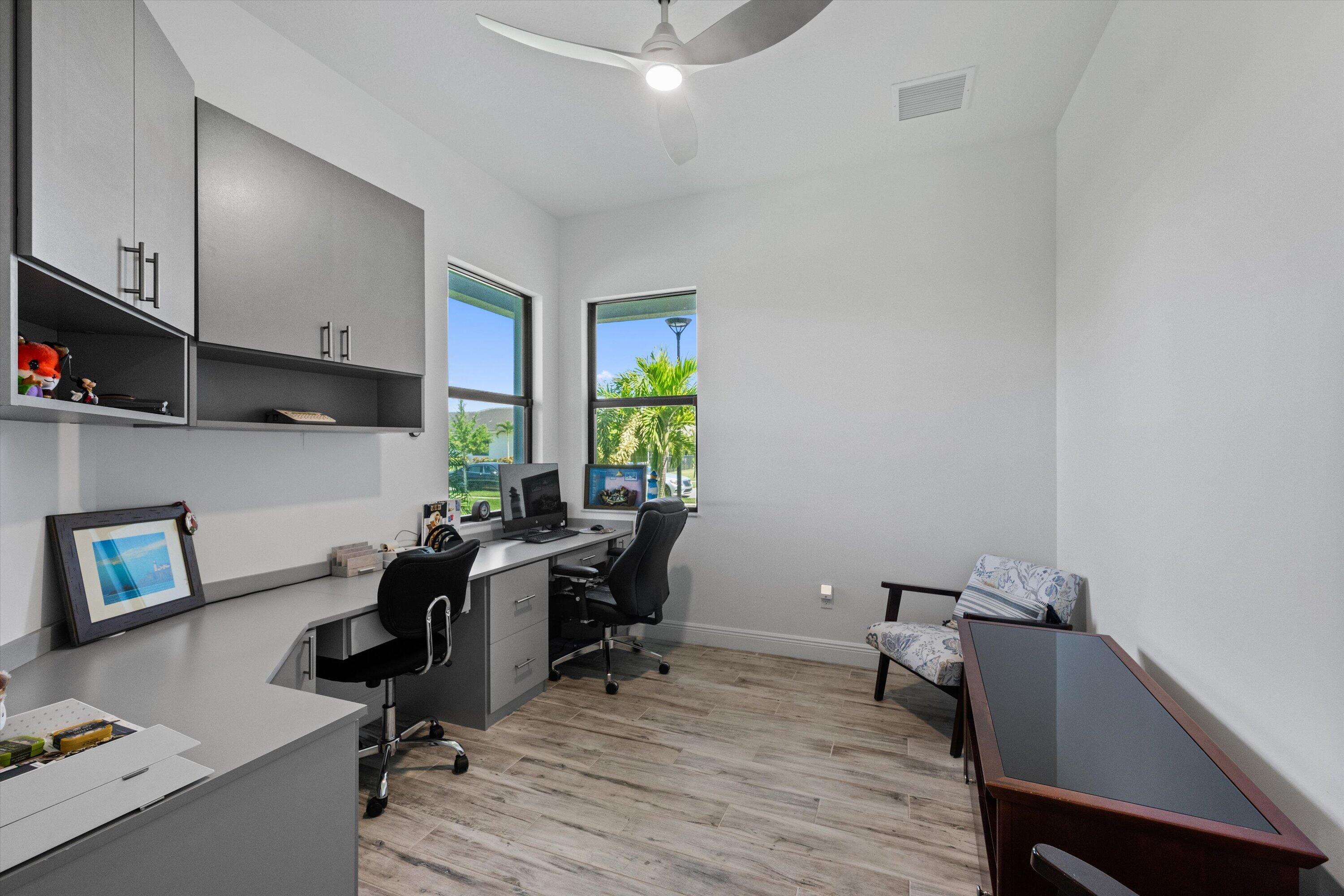 CRESSWIND PALM BEACH PHASE 3 - Residential