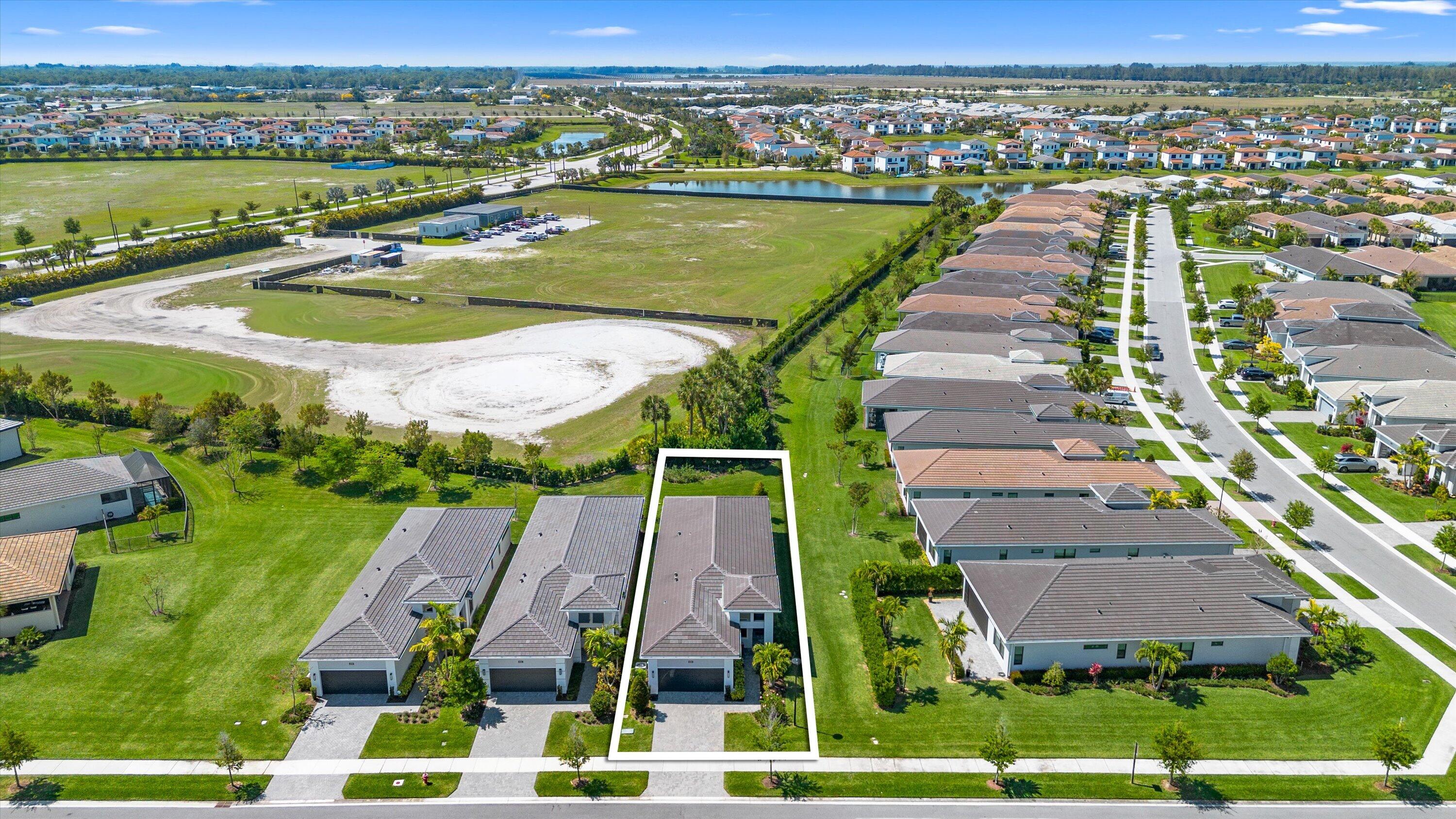CRESSWIND PALM BEACH PHASE 3 - Residential