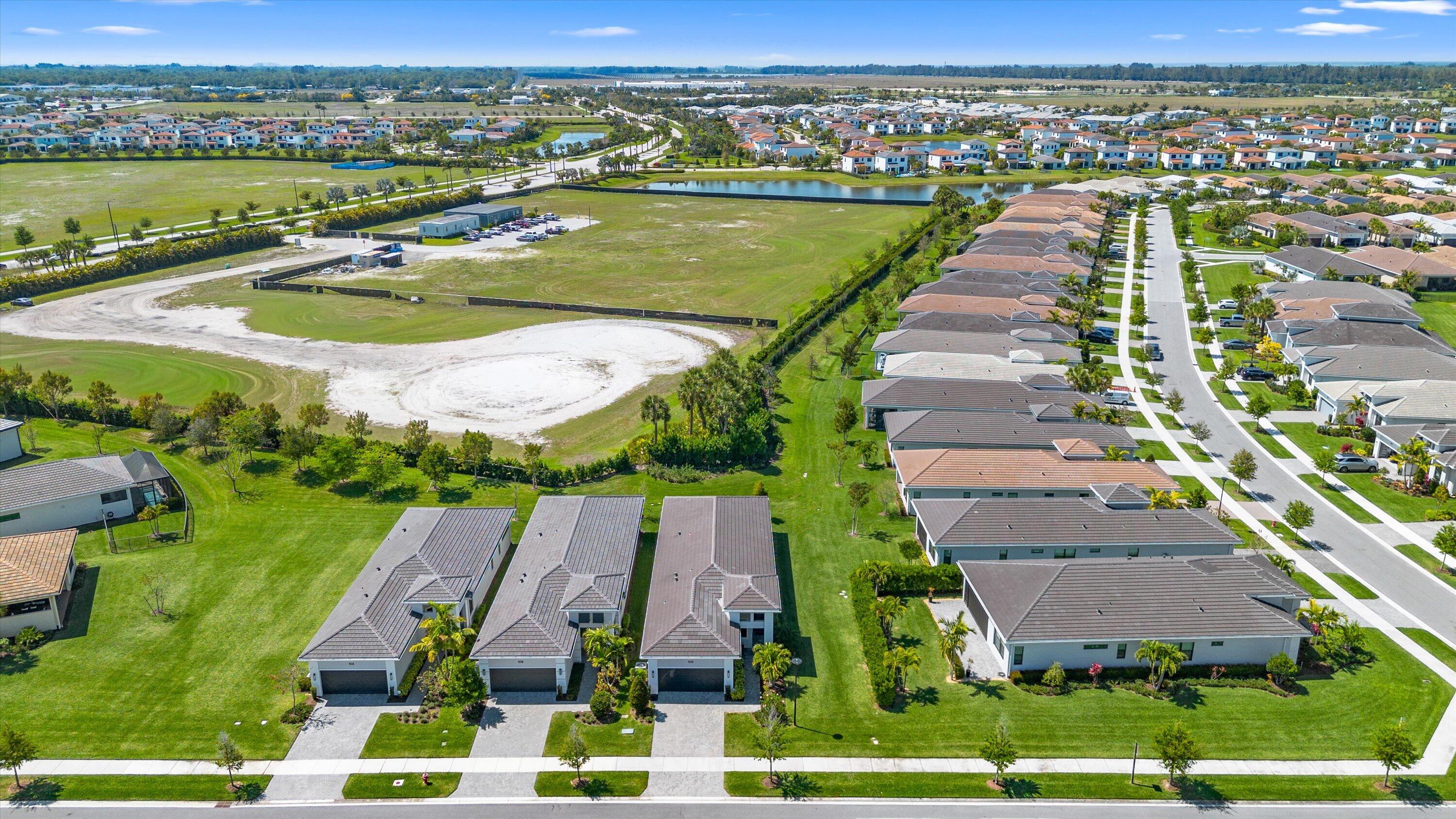 CRESSWIND PALM BEACH PHASE 3 - Residential