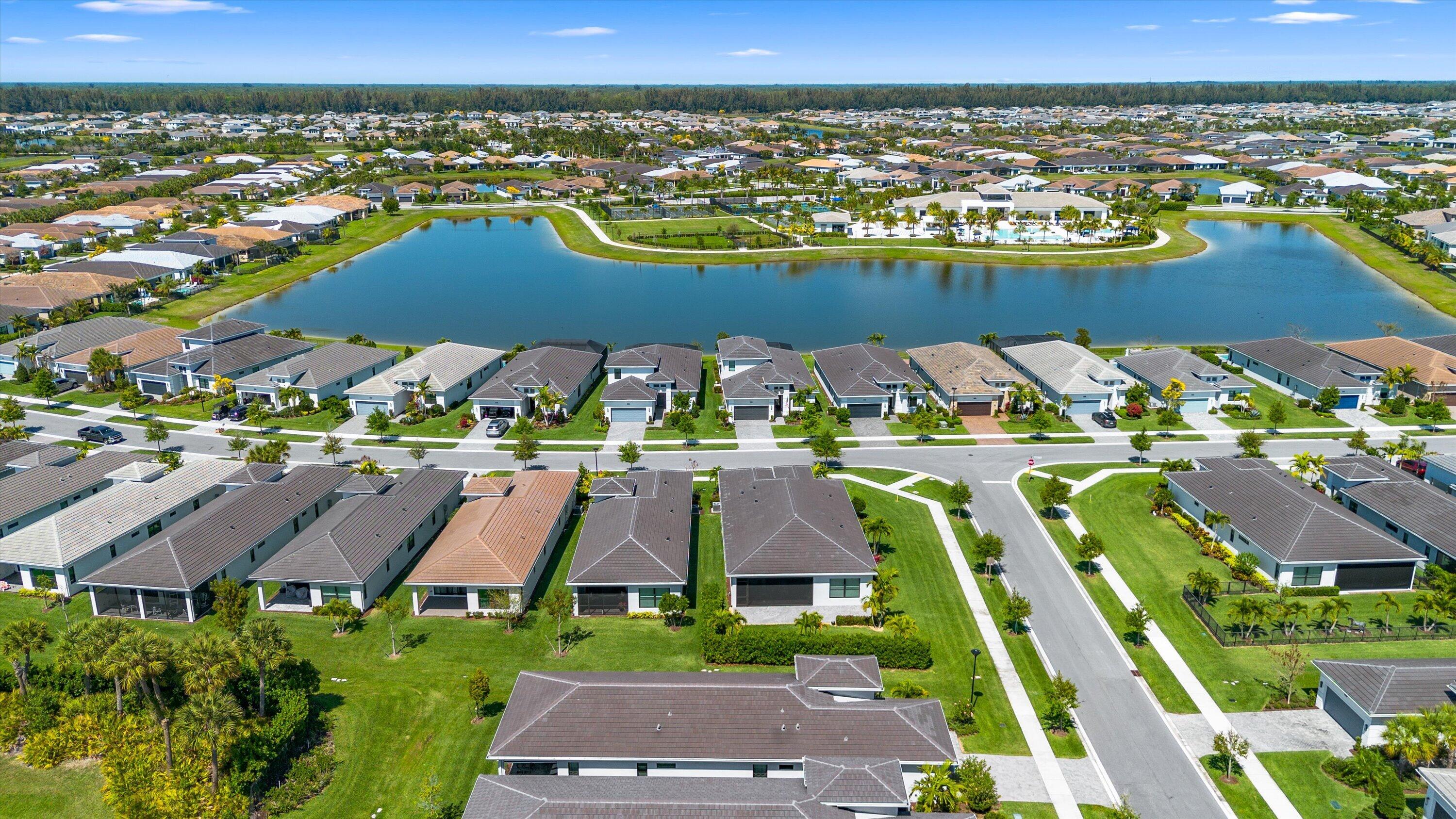 CRESSWIND PALM BEACH PHASE 3 - Residential