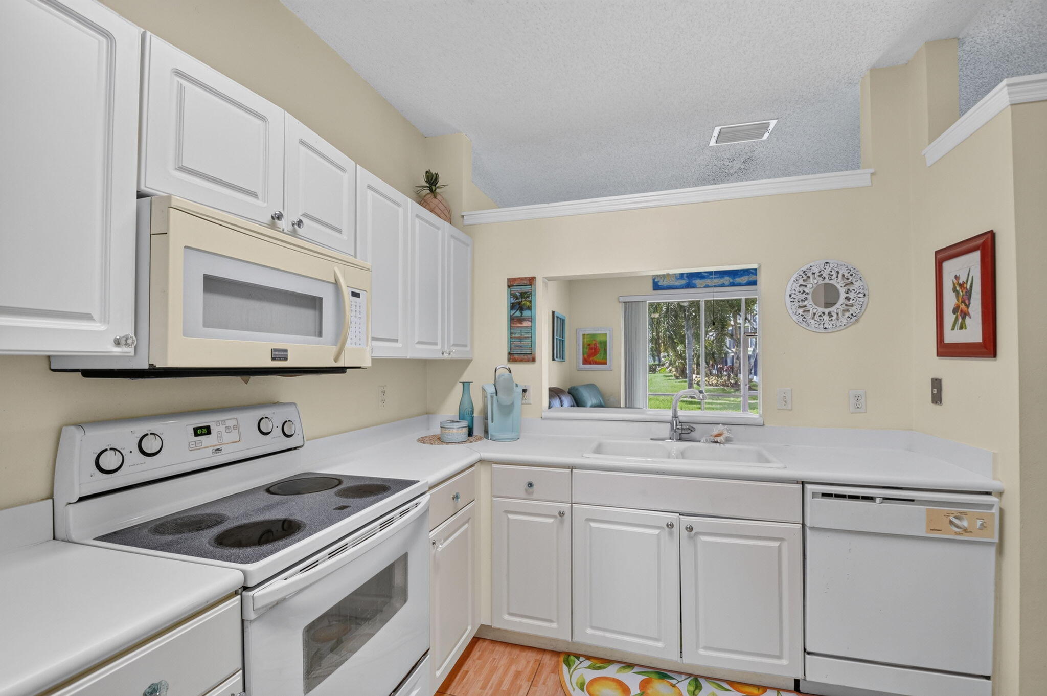 POINCIANA PLACE VILLAS CONDO - Residential
