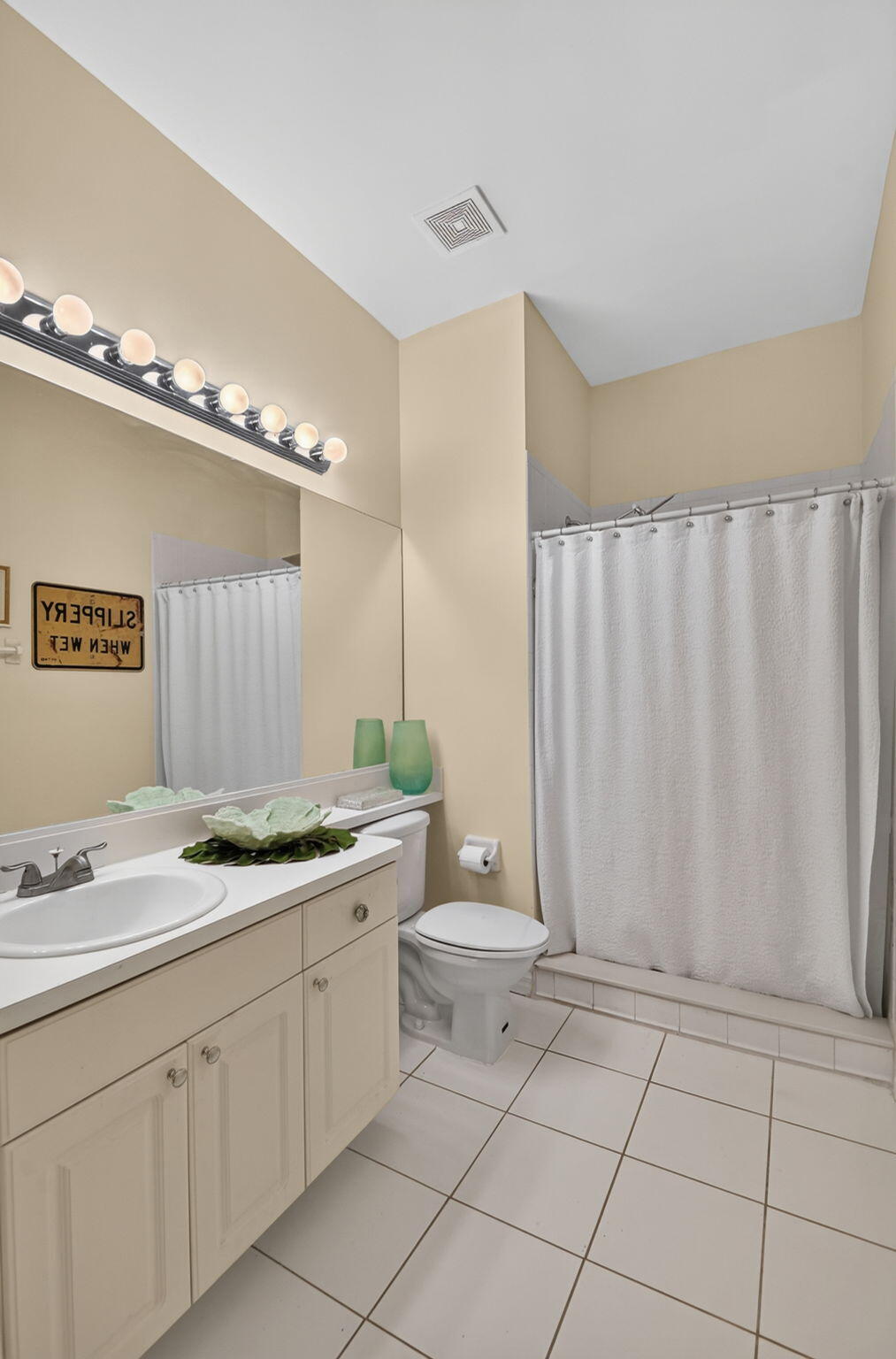 POINCIANA PLACE VILLAS CONDO - Residential