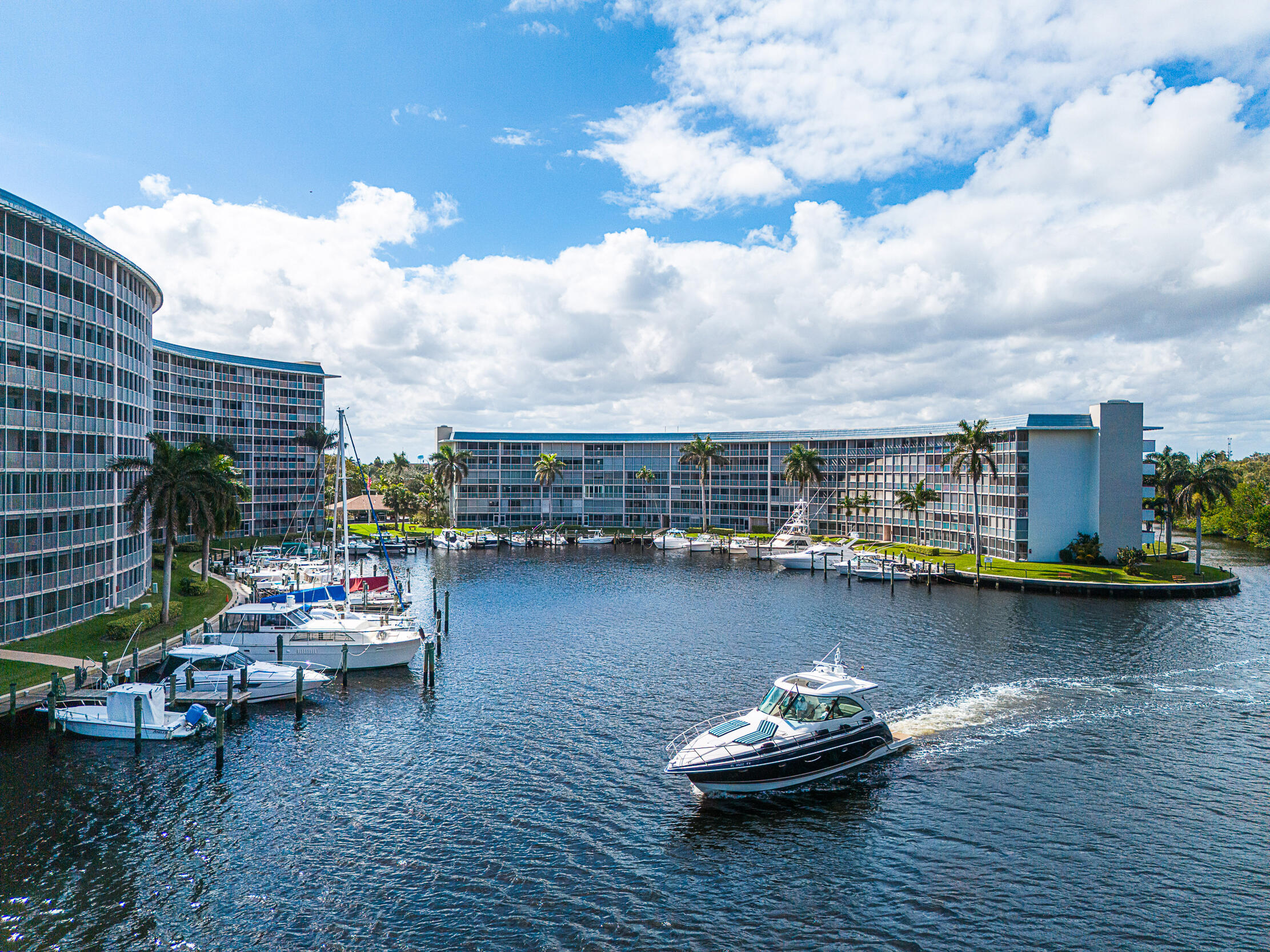 Hillsboro Cove Condo - Residential