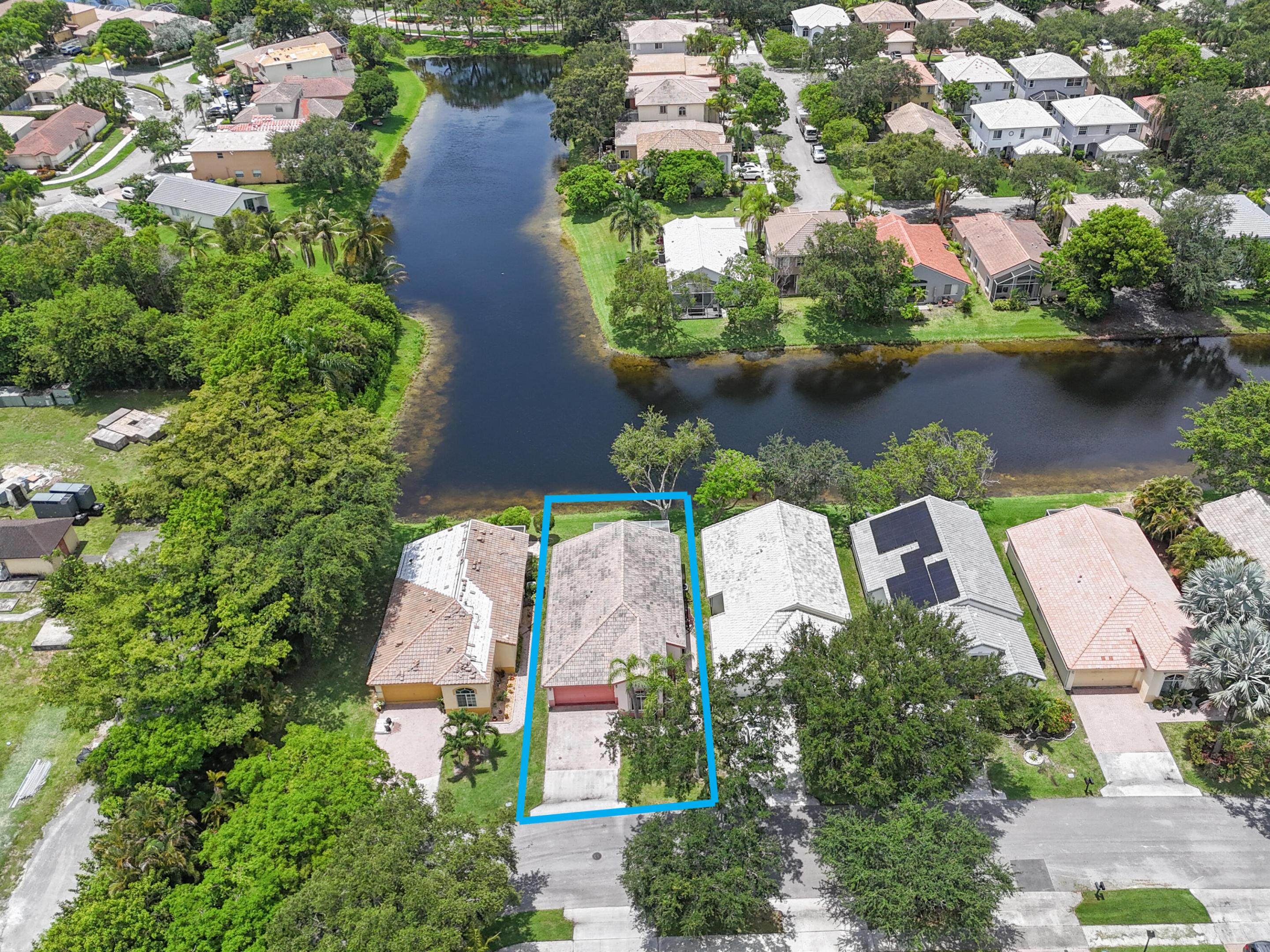 REGENCY LAKES AT COCONUT CREEK - Residential
