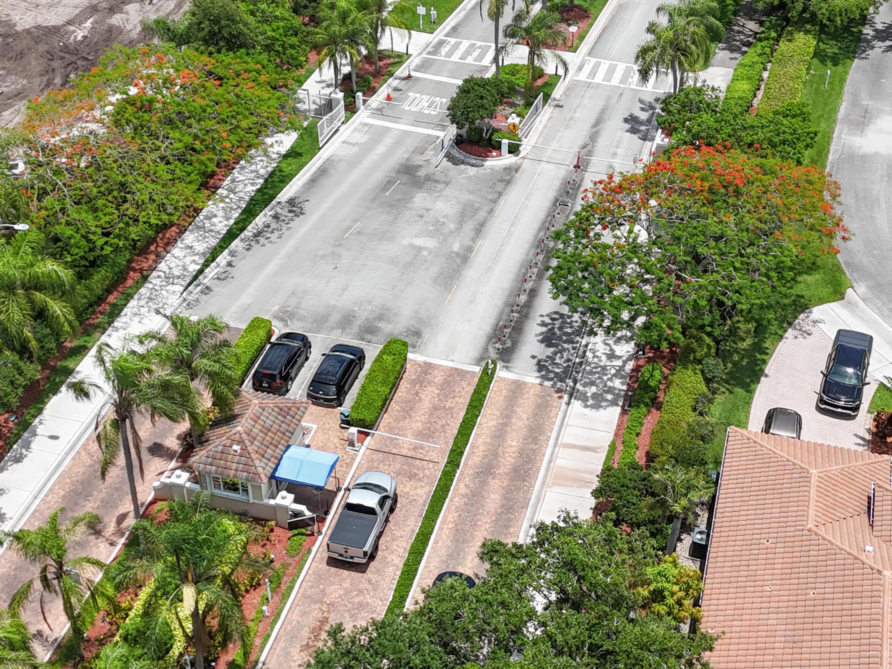 REGENCY LAKES AT COCONUT CREEK - Residential