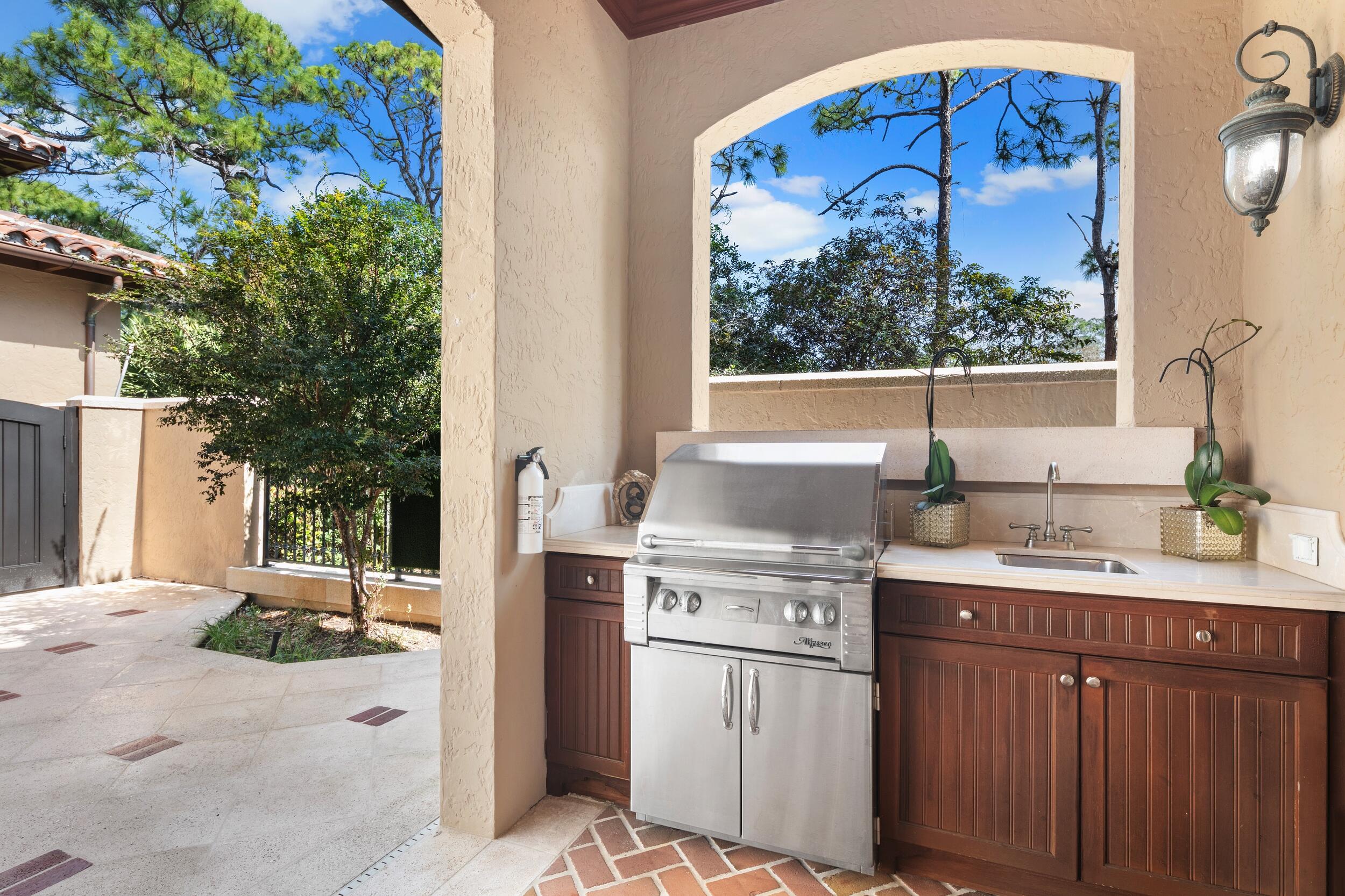 BEARS CLUB VILLAS CONDO - Residential