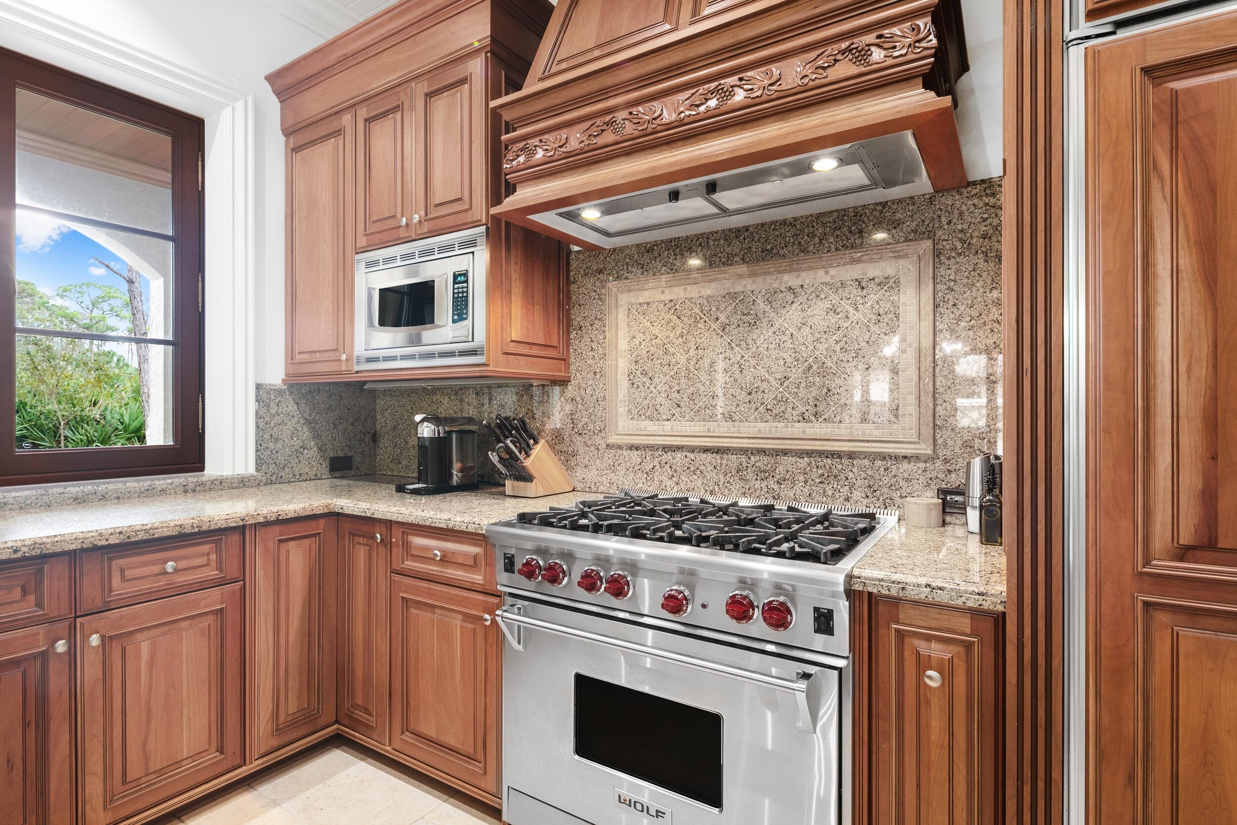 BEARS CLUB VILLAS CONDO - Residential