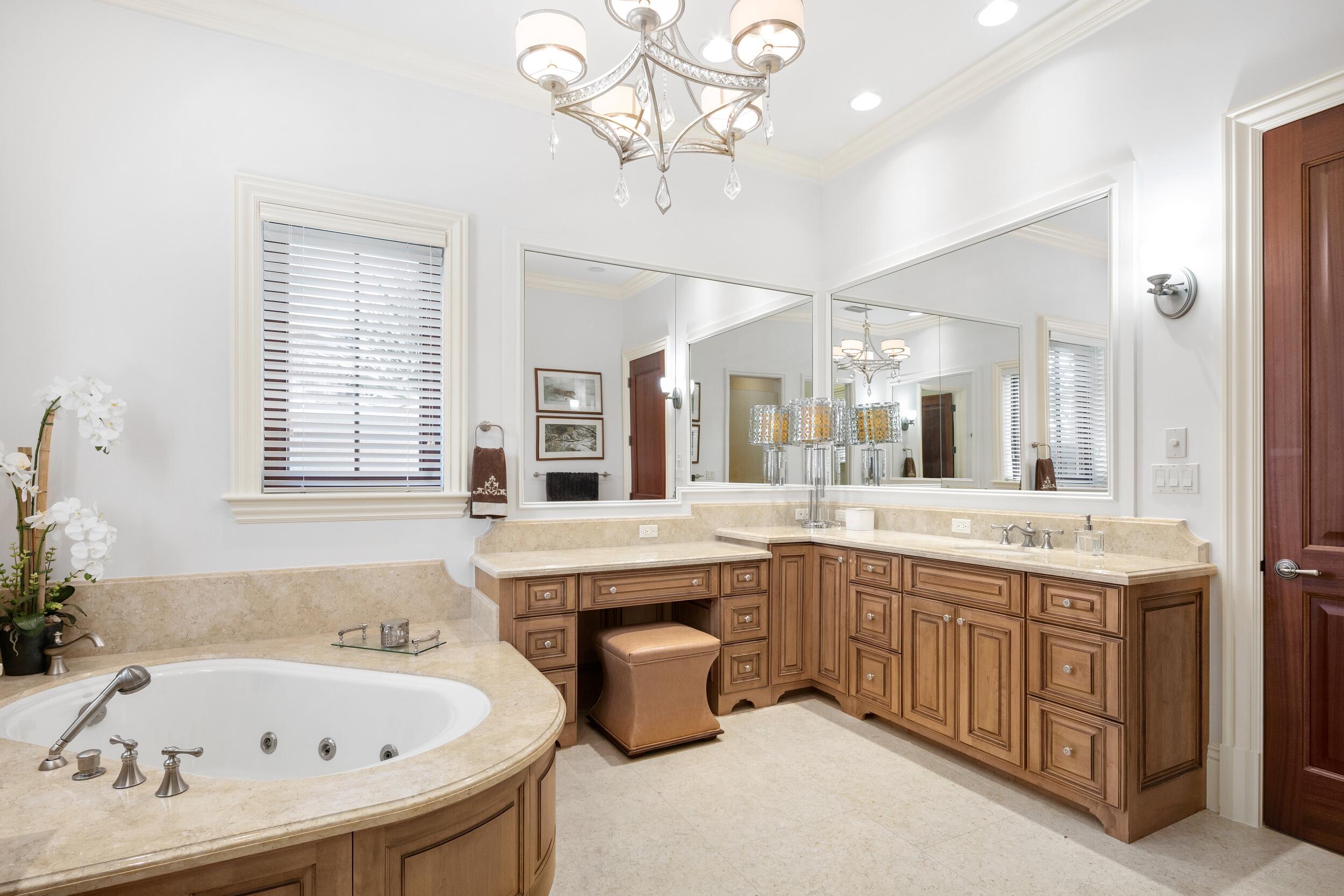 BEARS CLUB VILLAS CONDO - Residential