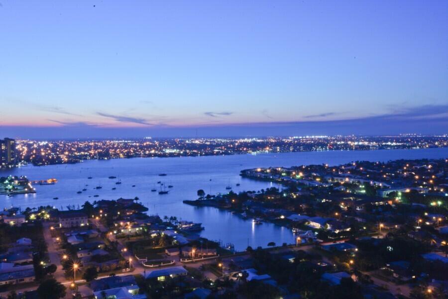 2700 NORTH OCEAN CONDO - Residential
