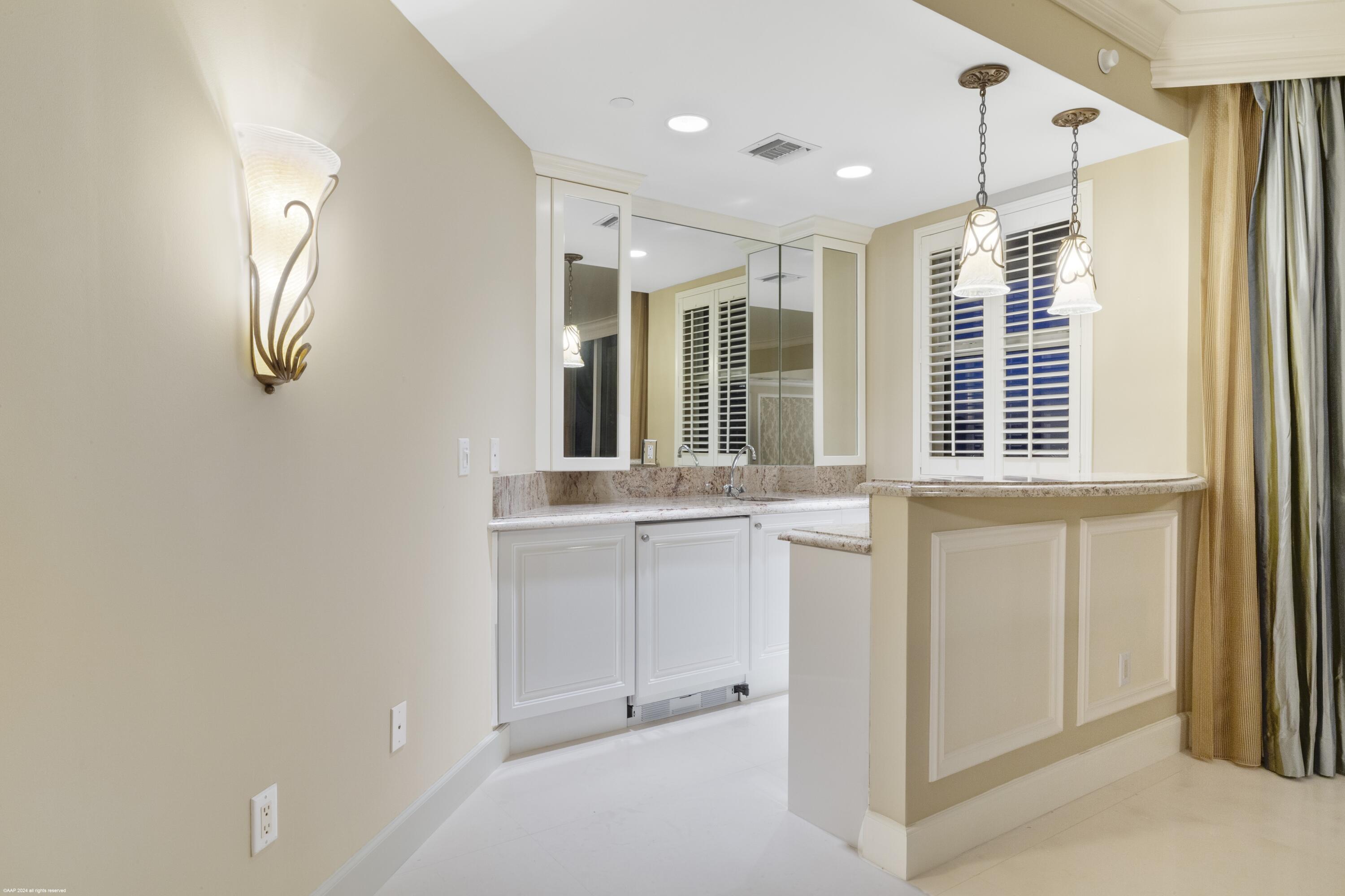 2700 NORTH OCEAN CONDO - Residential