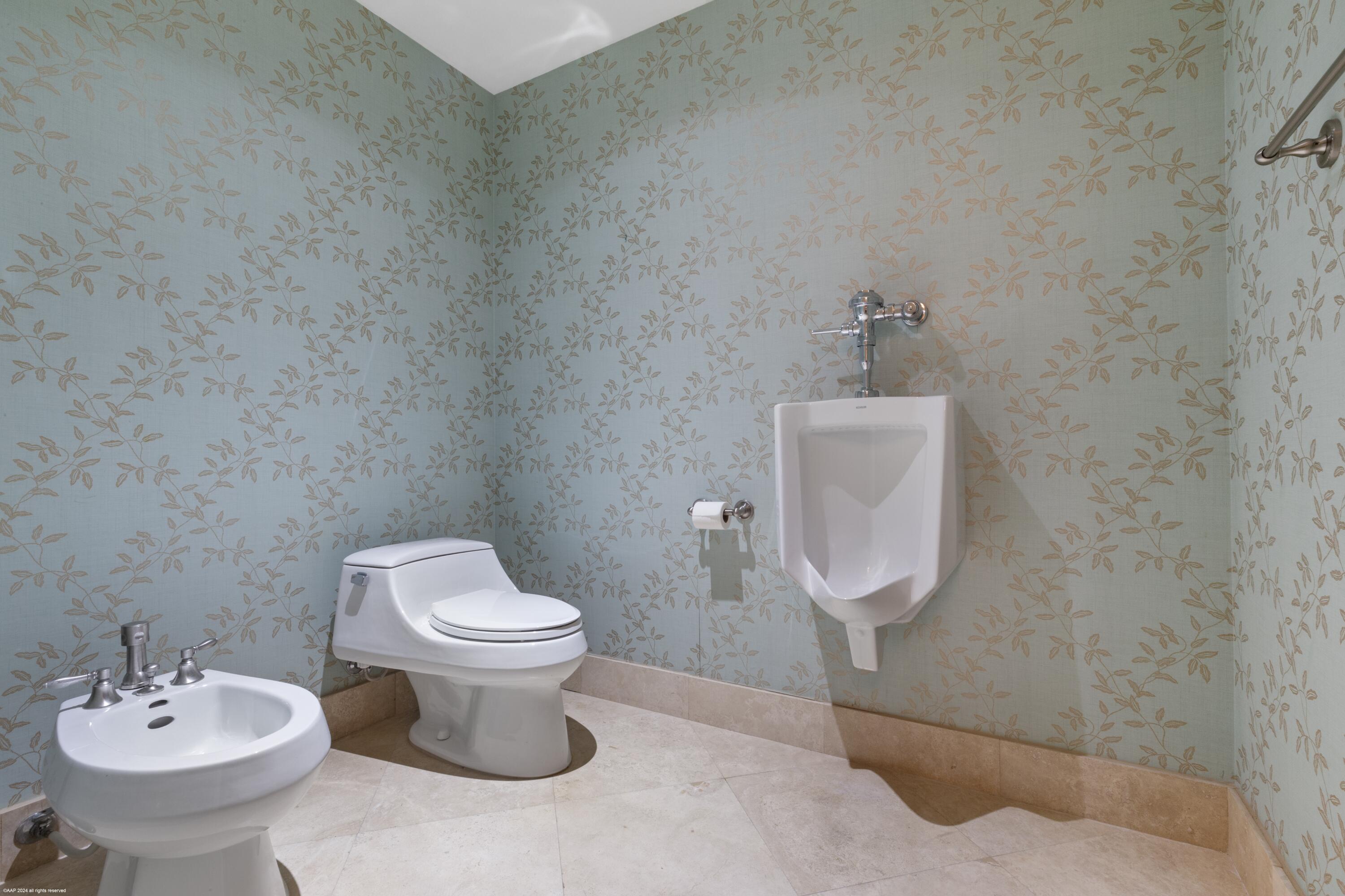 2700 NORTH OCEAN CONDO - Residential