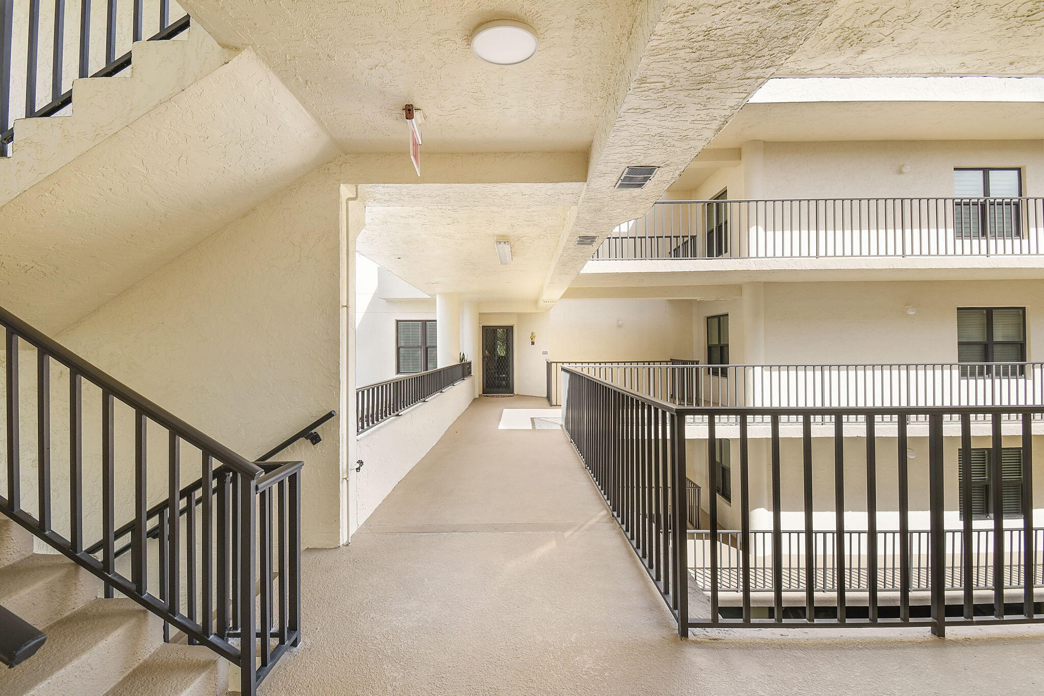 PLANTATION CLUB VILLAS CONDO - Residential
