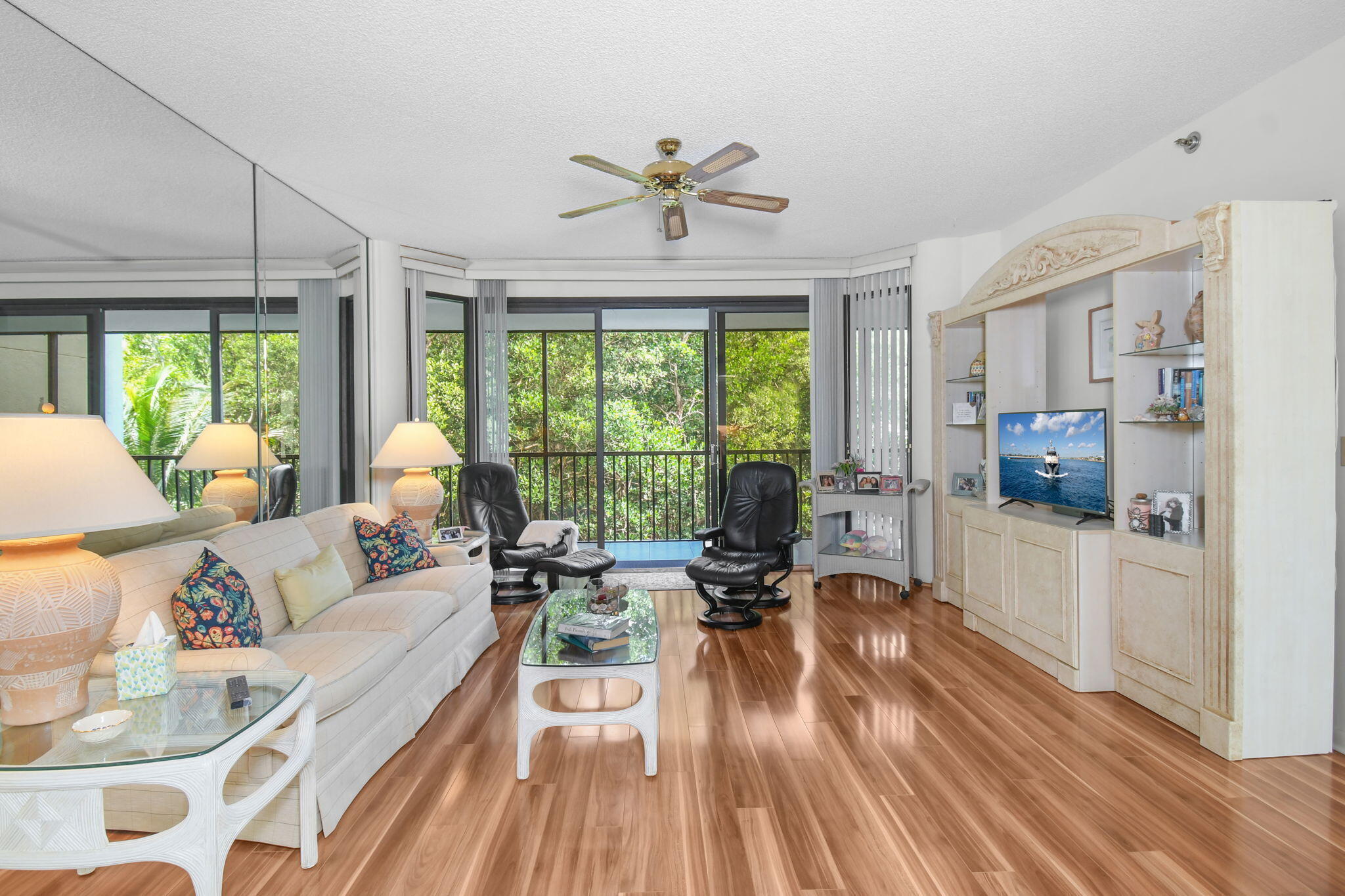PLANTATION CLUB VILLAS CONDO - Residential