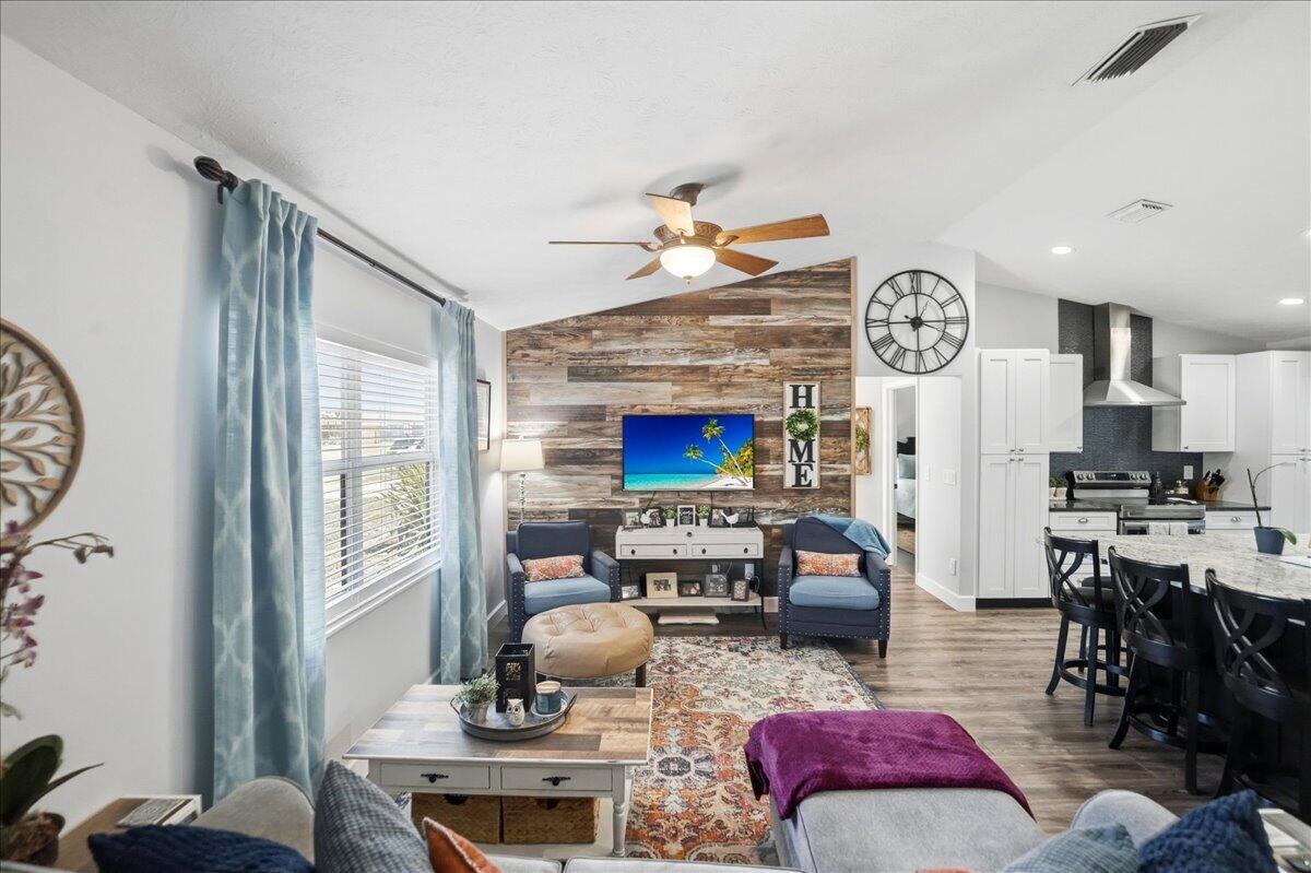 PORT ST LUCIE SECTION 21 - Residential