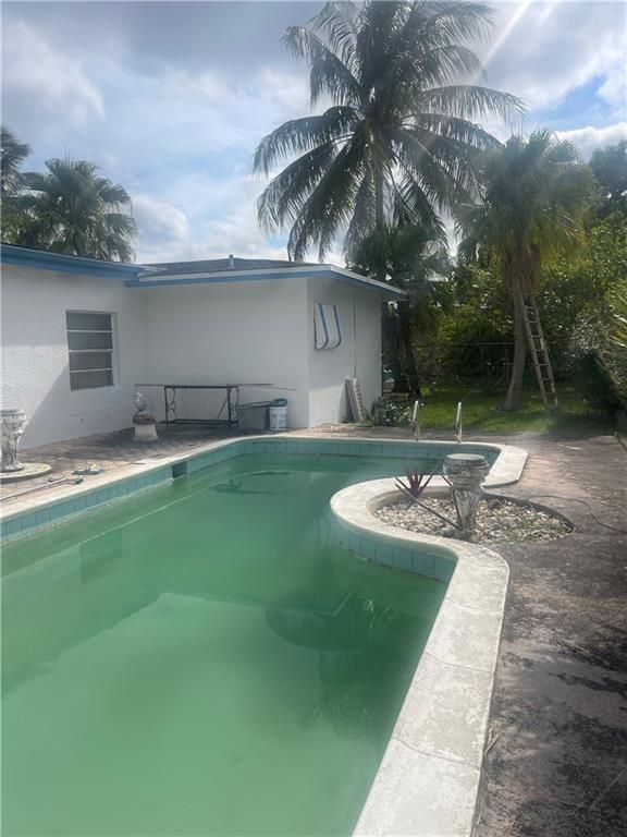 Lauderdale Lakes East Gat - Residential