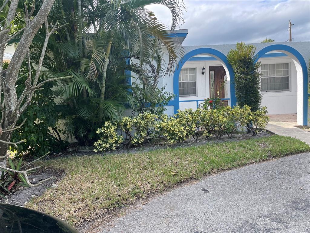 Lauderdale Lakes East Gat - Residential