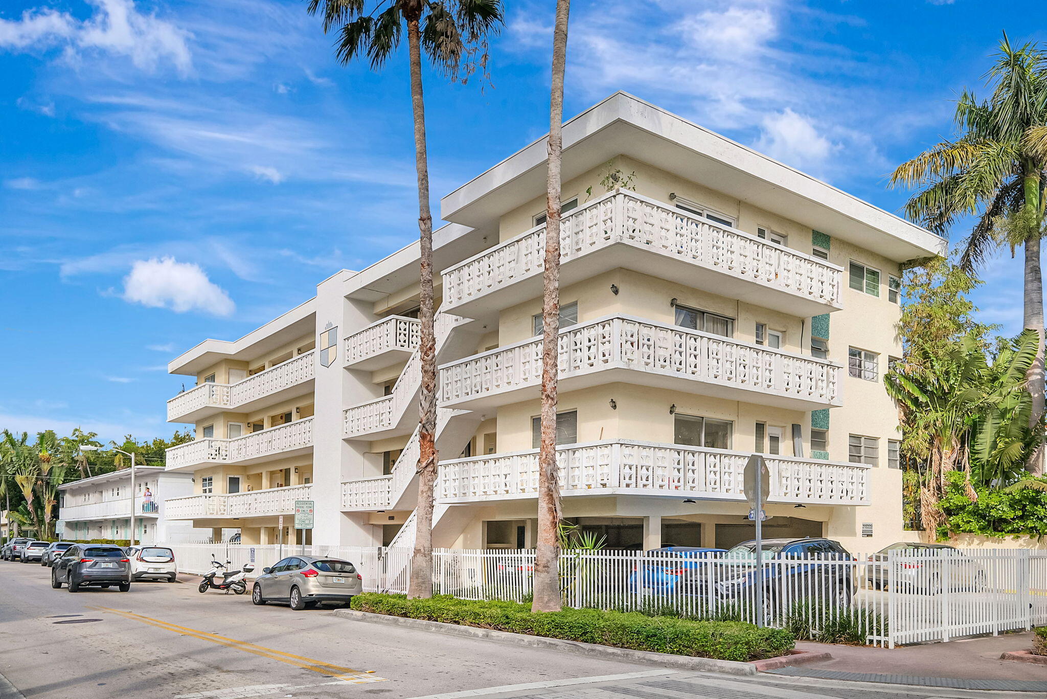 900 EUCLID AVE INC CONDO - Residential