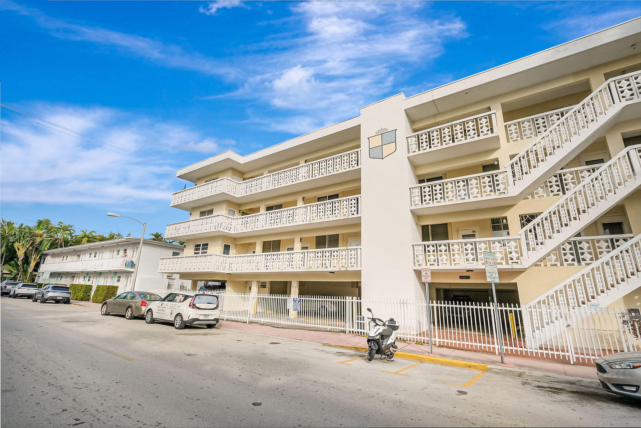 900 EUCLID AVE INC CONDO - Residential