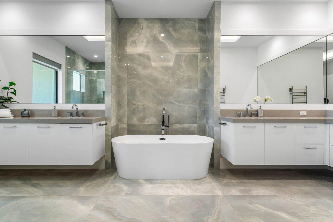 BOCA HARBOUR 1ST SEC - Residential