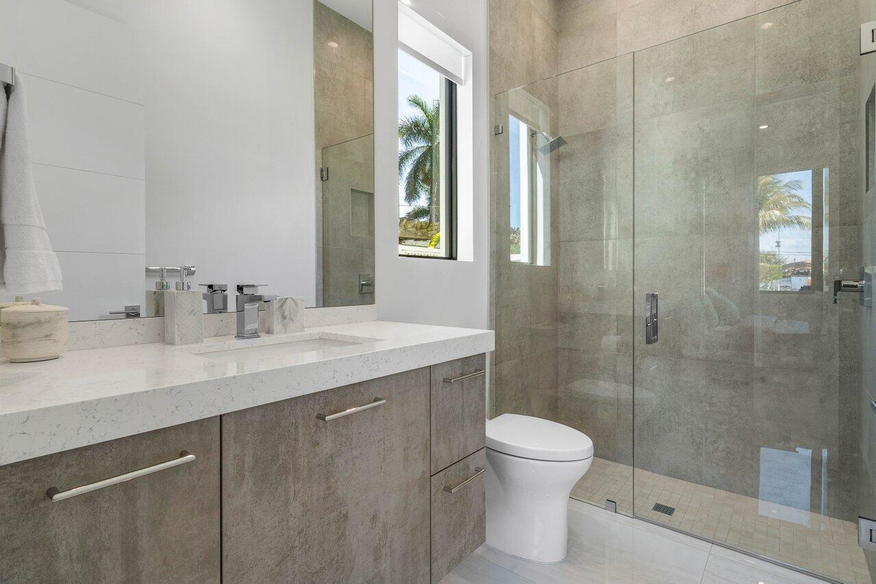 BOCA HARBOUR 1ST SEC - Residential