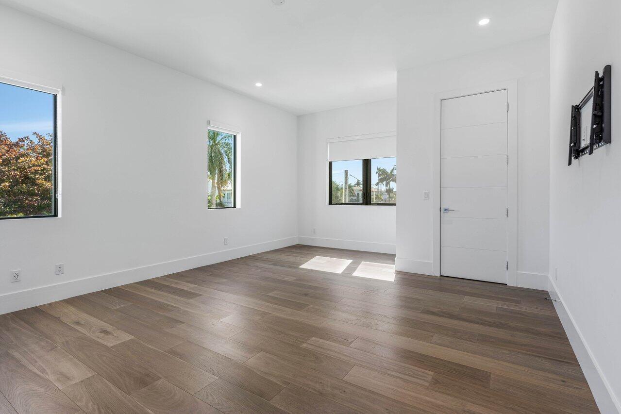 BOCA HARBOUR 1ST SEC - Residential