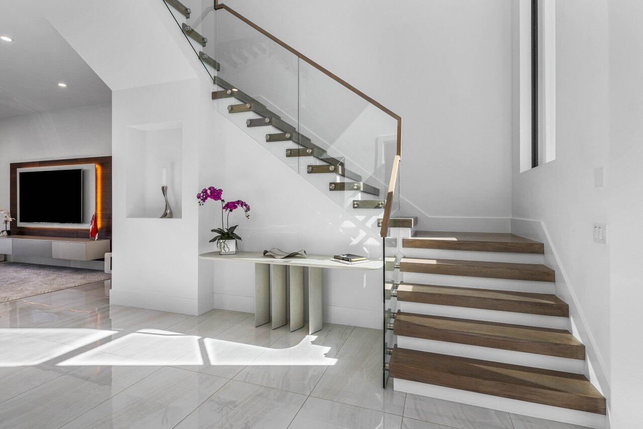 BOCA HARBOUR 1ST SEC - Residential