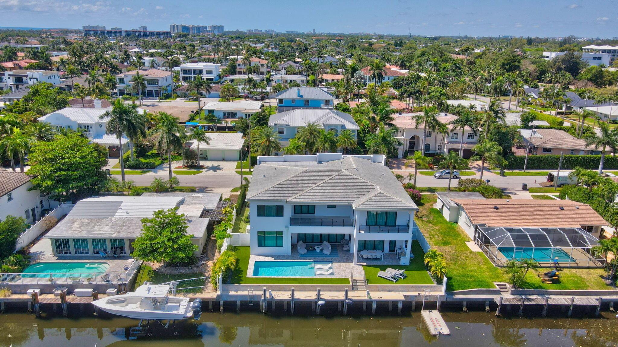 BOCA HARBOUR 1ST SEC - Residential