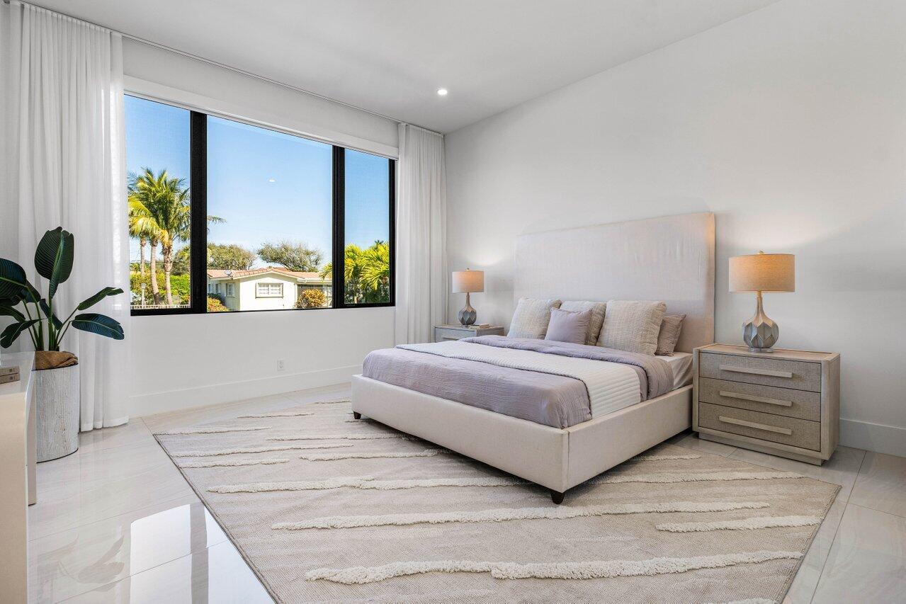 BOCA HARBOUR 1ST SEC - Residential