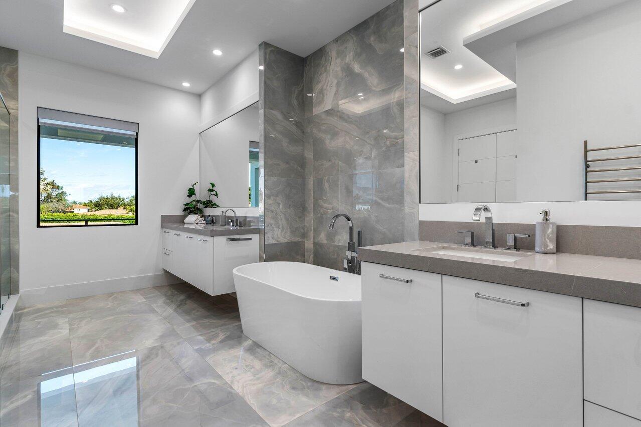 BOCA HARBOUR 1ST SEC - Residential