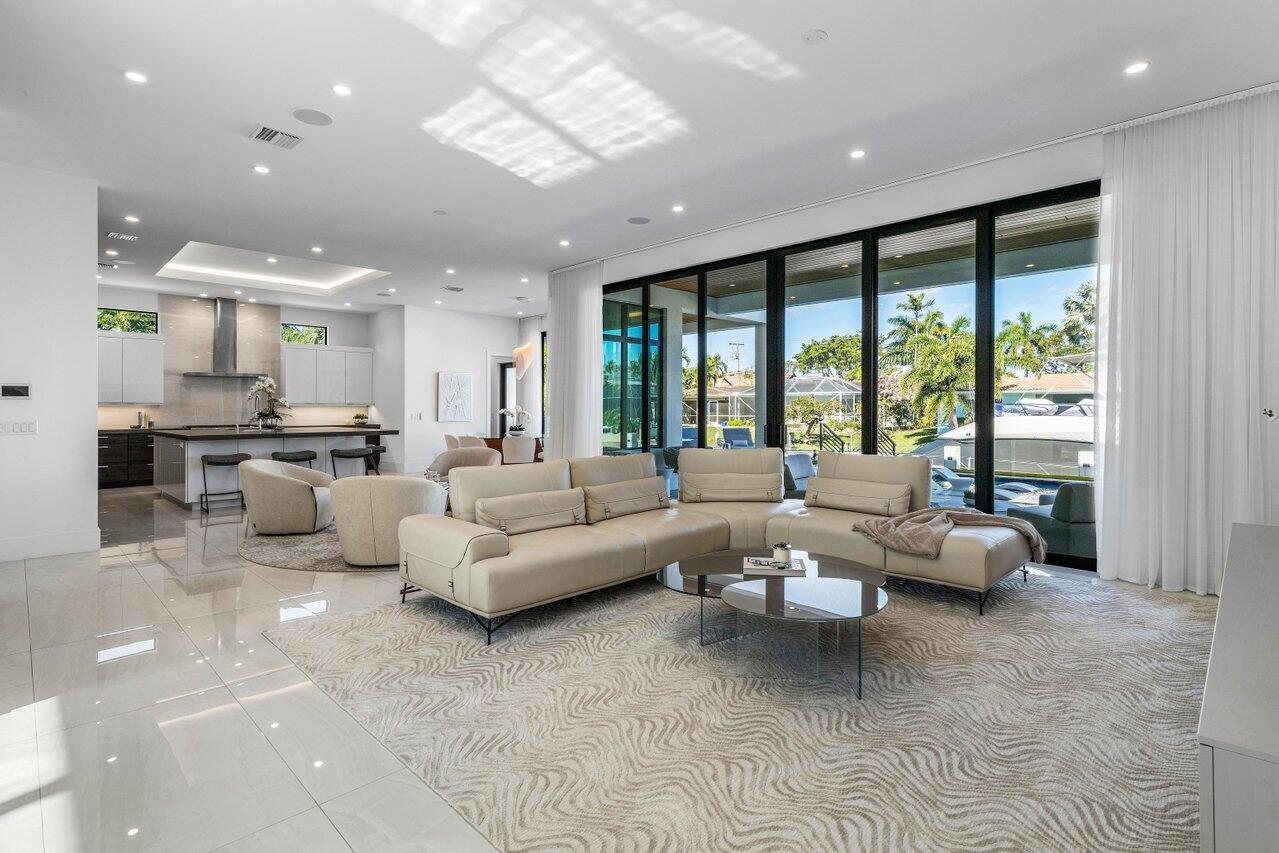 BOCA HARBOUR 1ST SEC - Residential