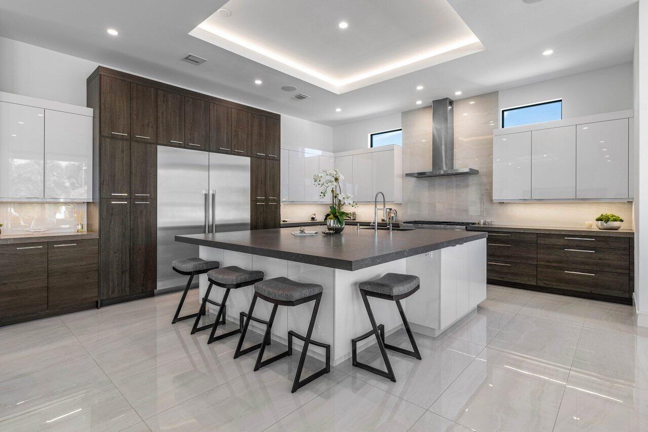 BOCA HARBOUR 1ST SEC - Residential