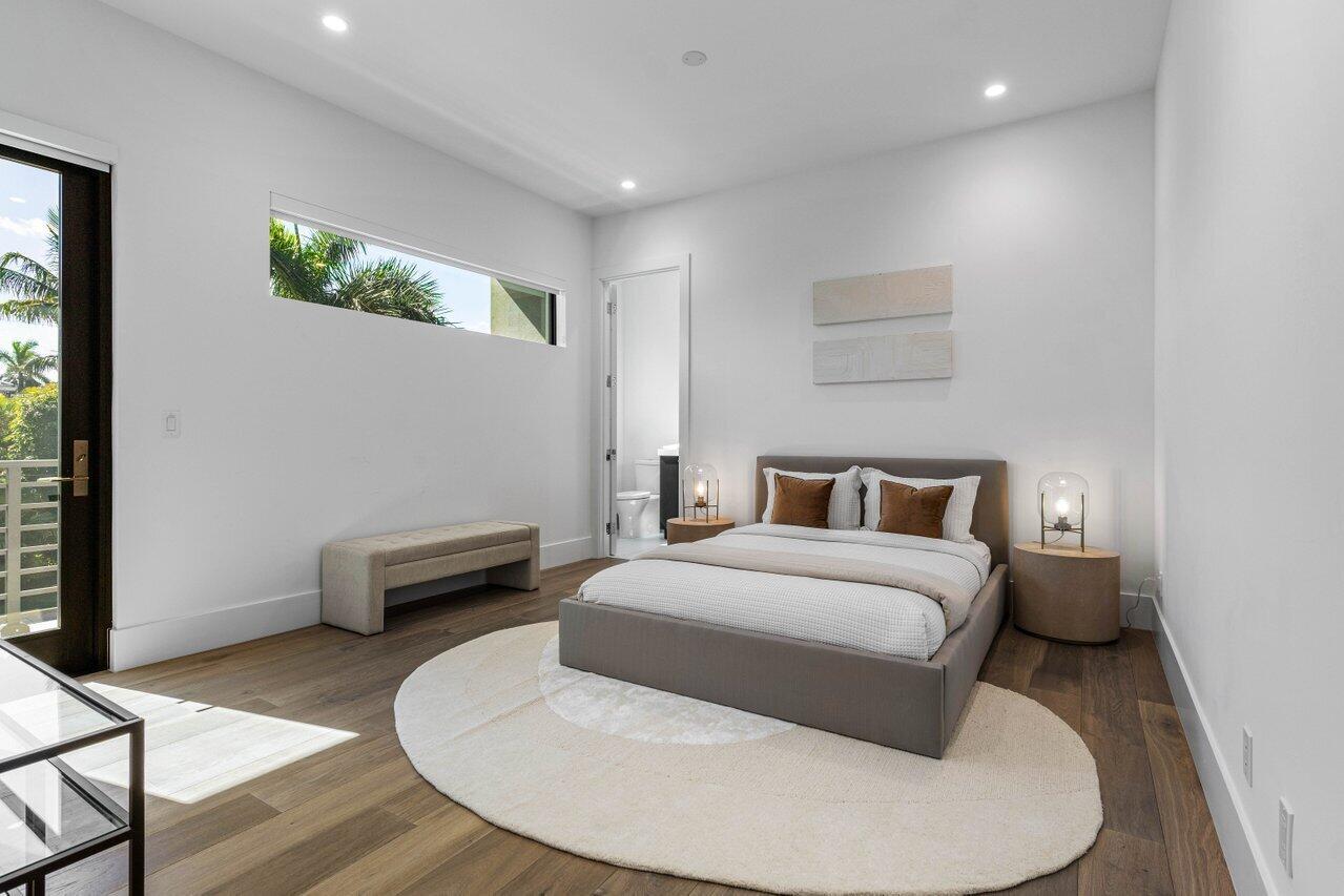 BOCA HARBOUR 1ST SEC - Residential
