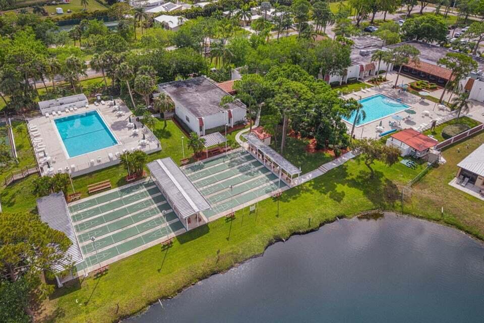 Spanish Lakes One 55+ Community - Residential