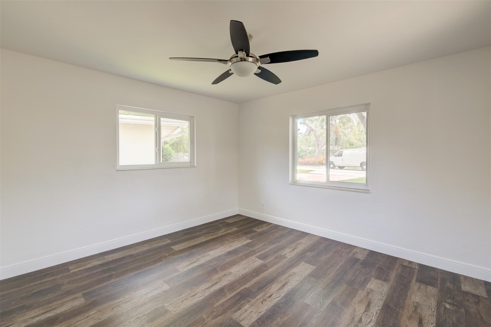 POINSETTIA HEIGHTS RIVER - Residential