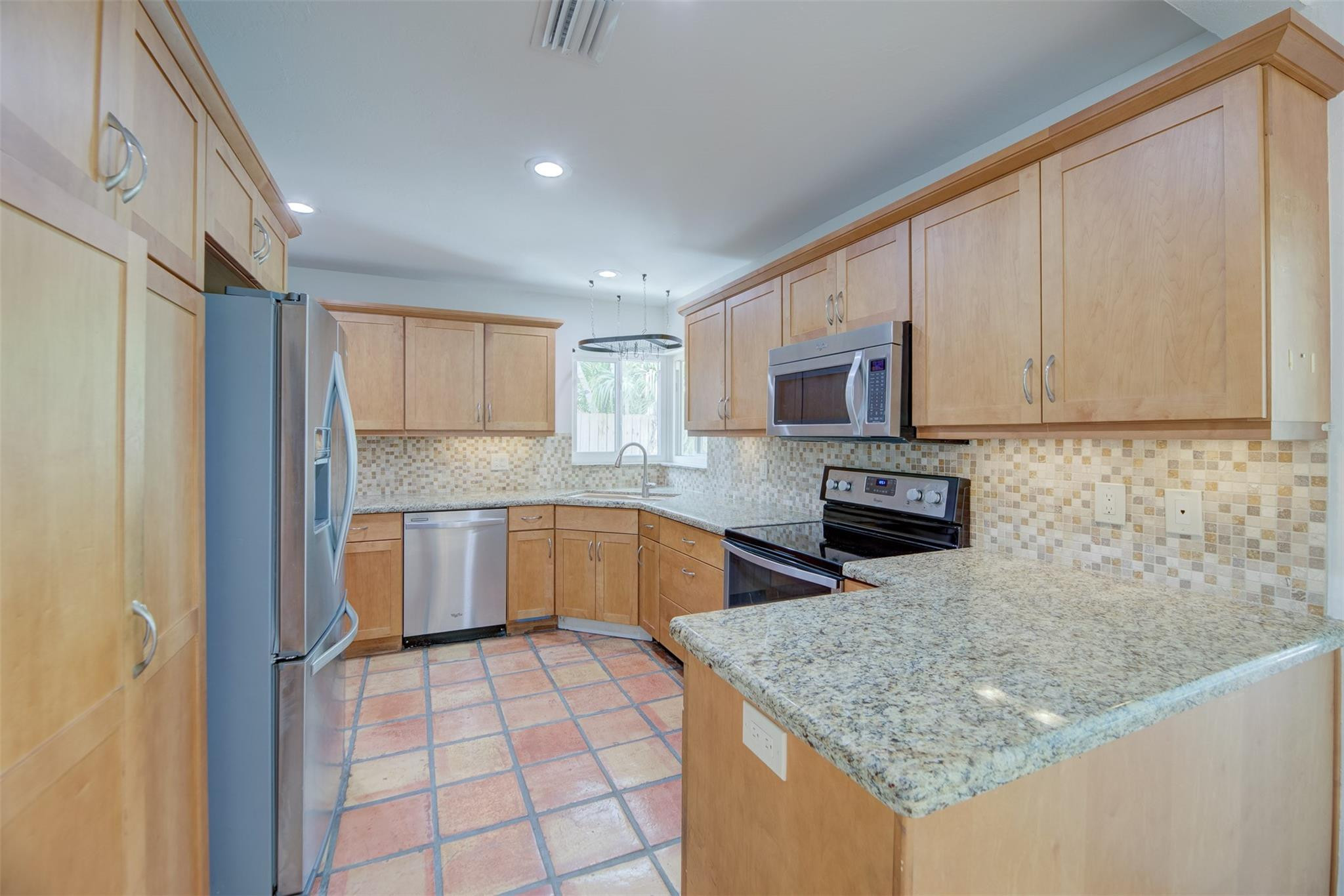 POINSETTIA HEIGHTS RIVER - Residential