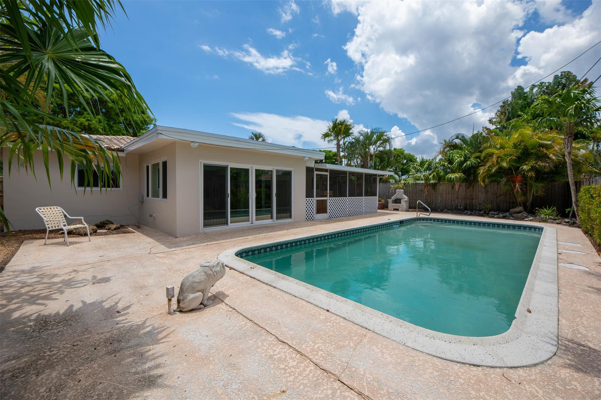 POINSETTIA HEIGHTS RIVER - Residential