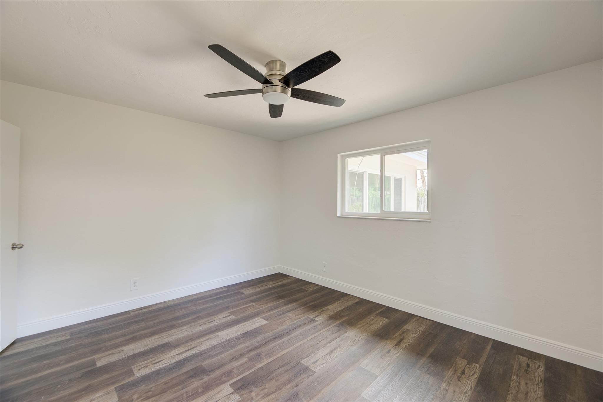 POINSETTIA HEIGHTS RIVER - Residential